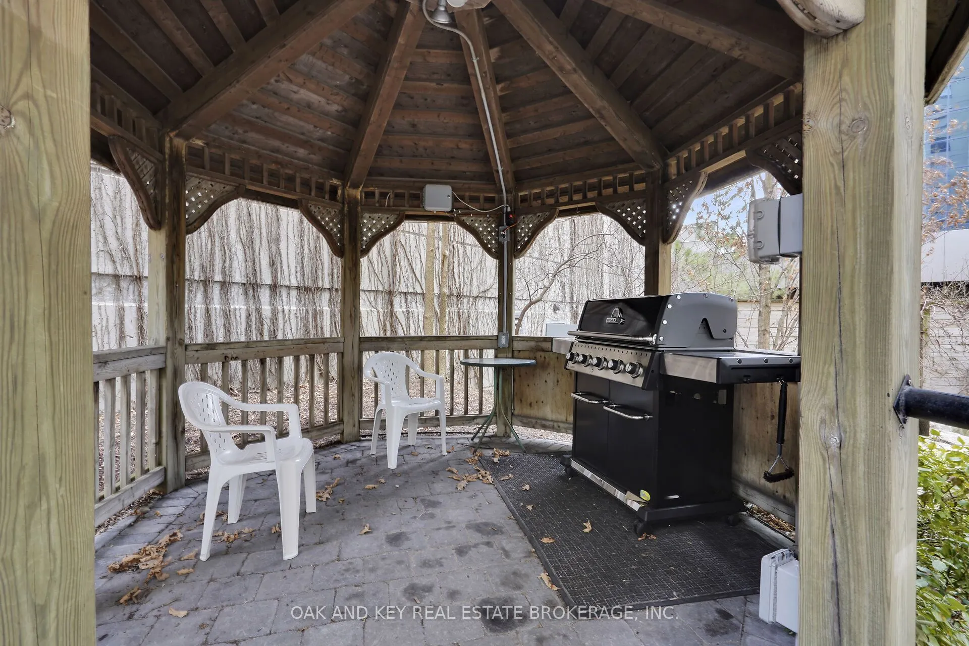 500 Talbot Street, #1404