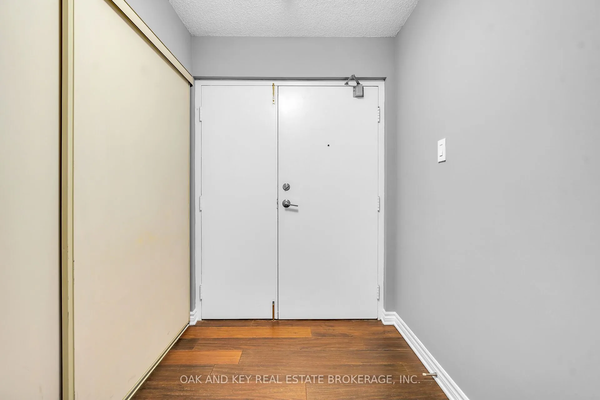 500 Talbot Street, #1404