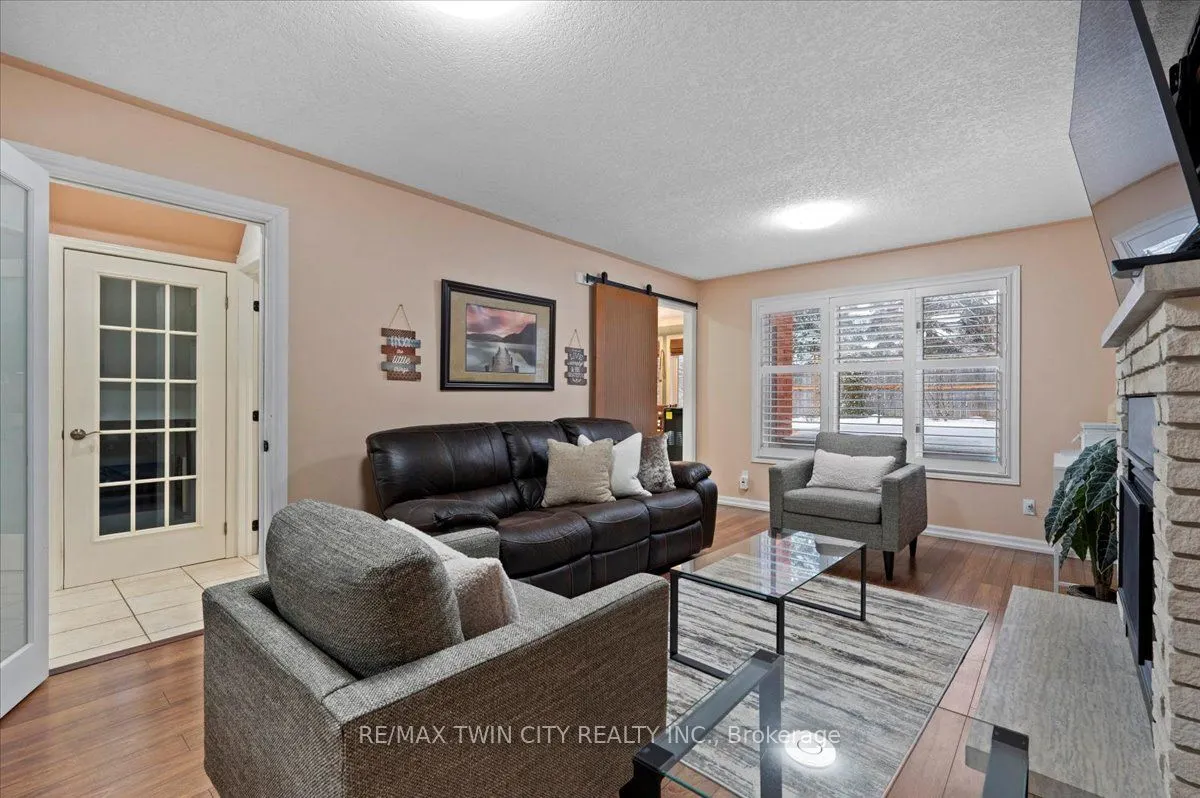 7 Chandos Drive