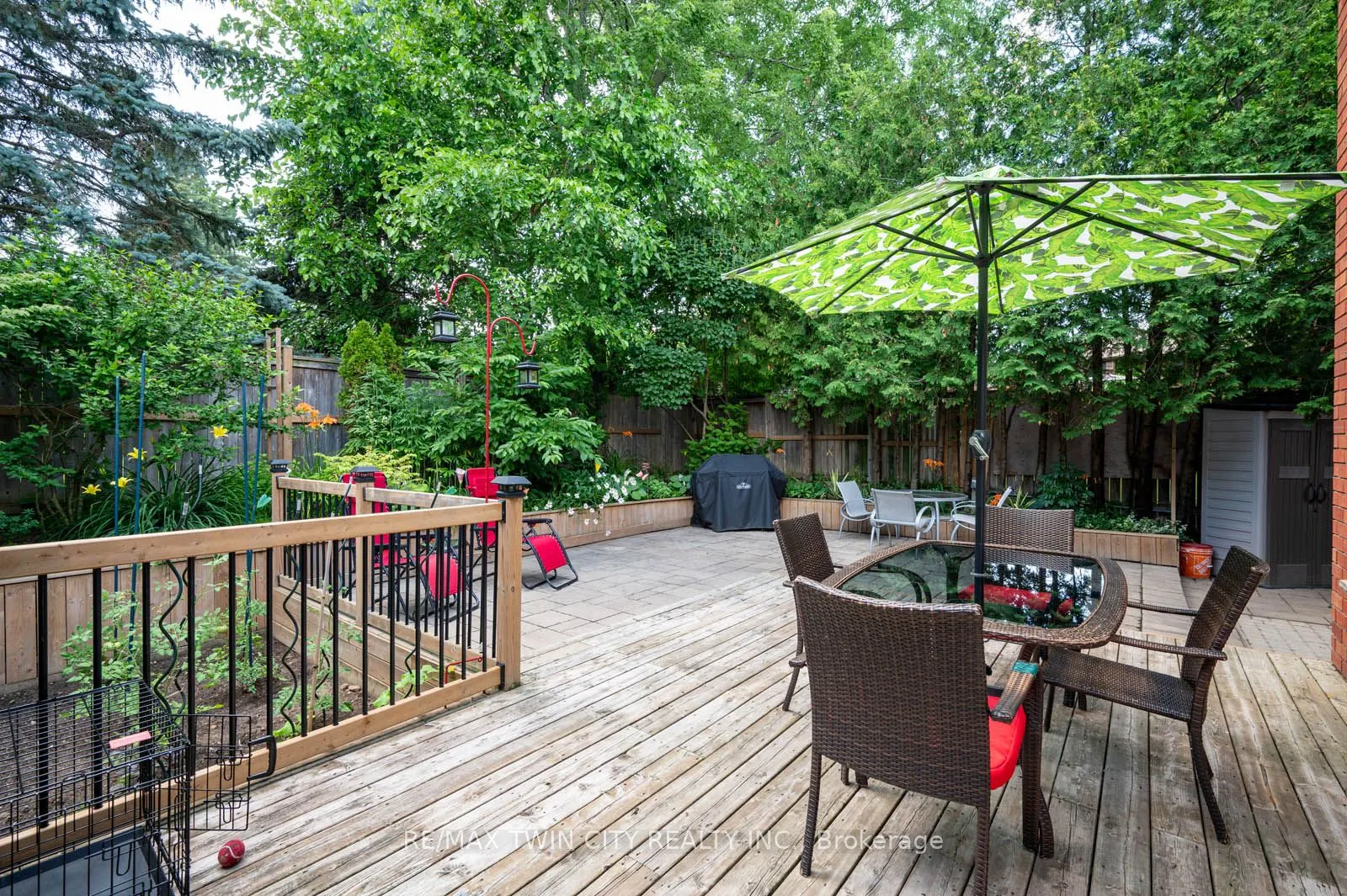 7 Chandos Drive