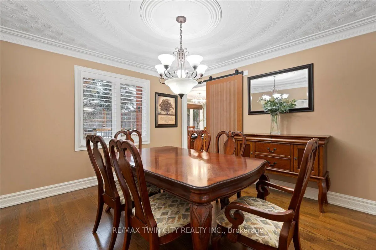 7 Chandos Drive
