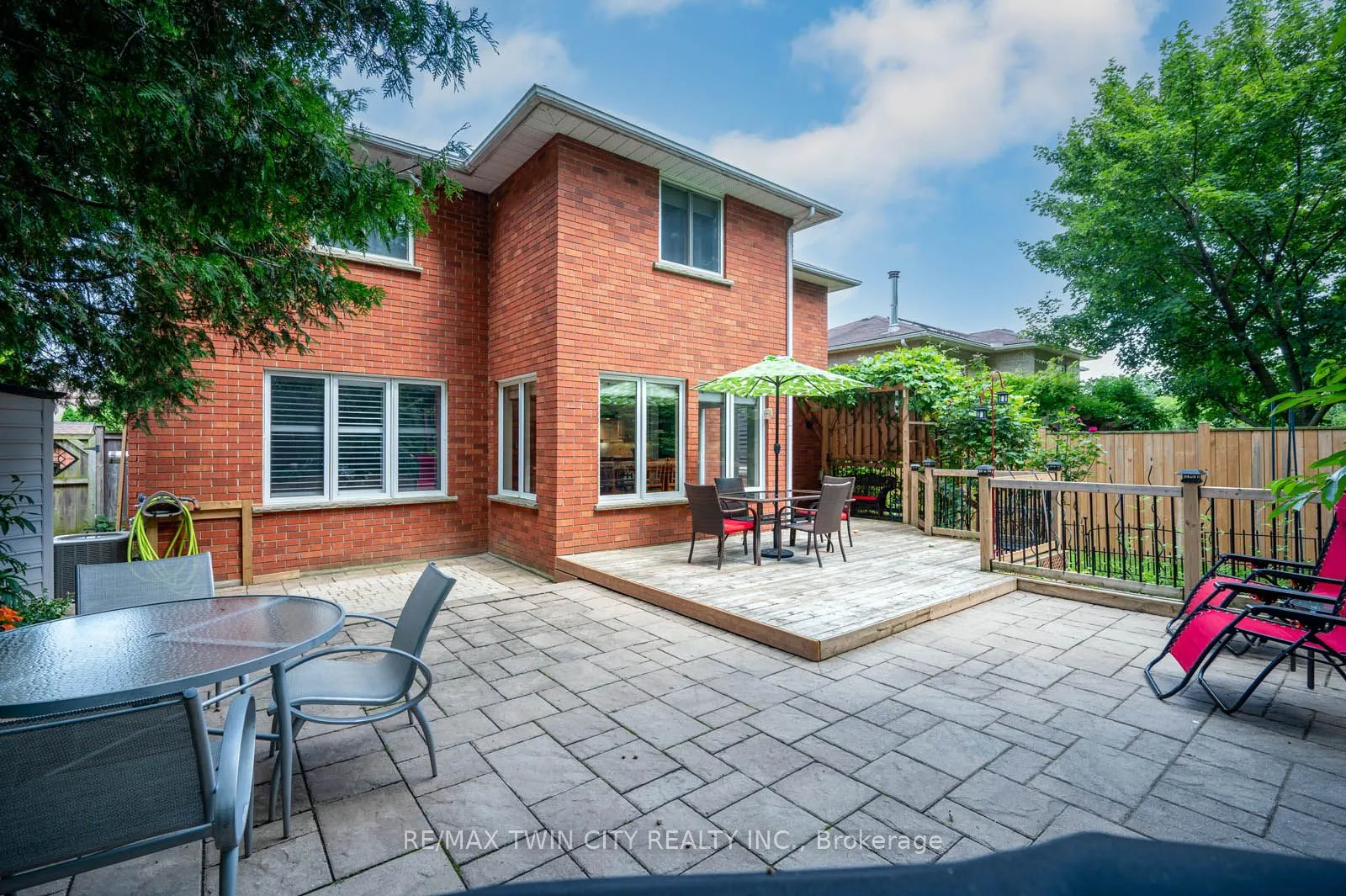 7 Chandos Drive