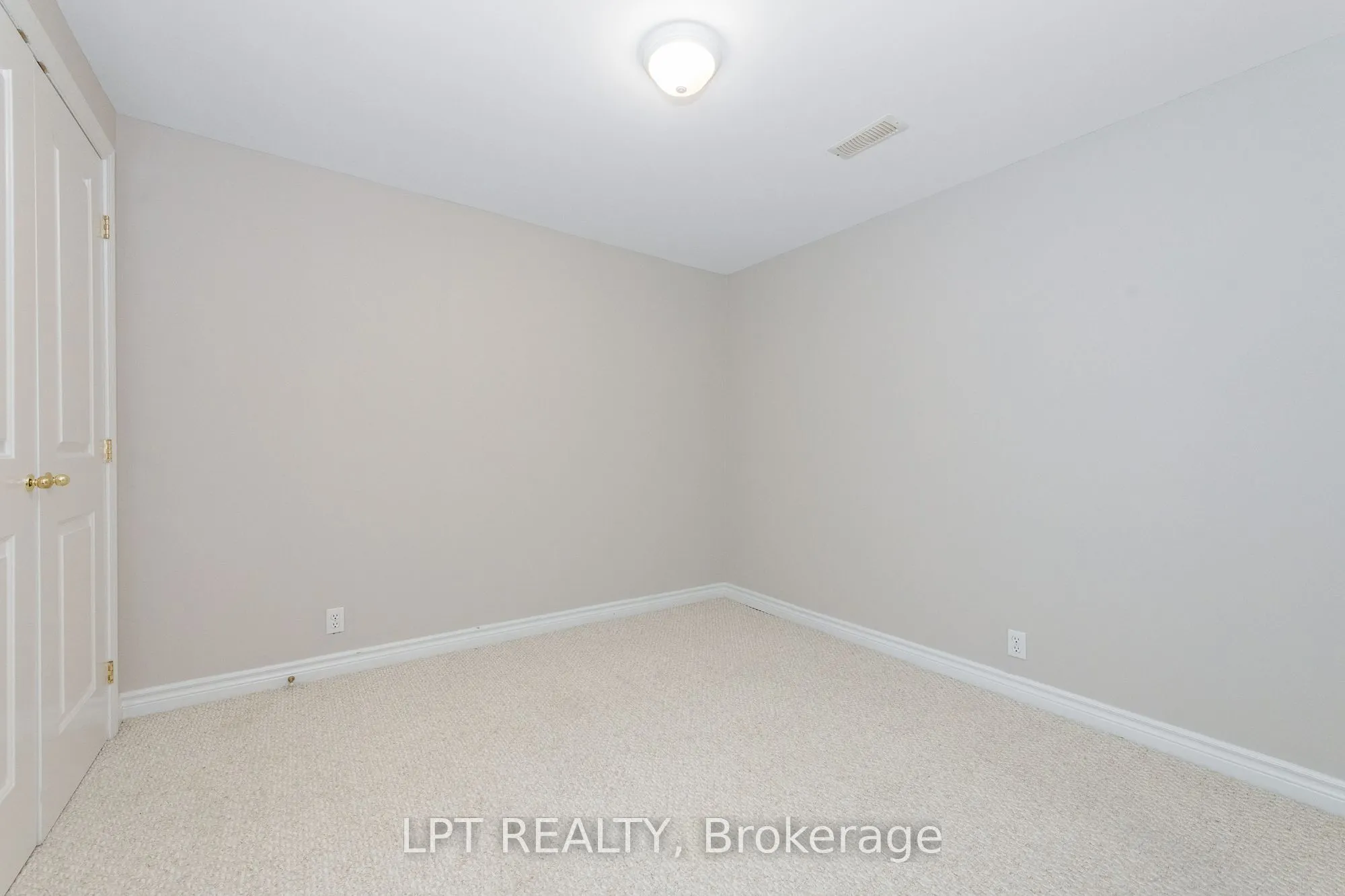 805 Schooner Crescent