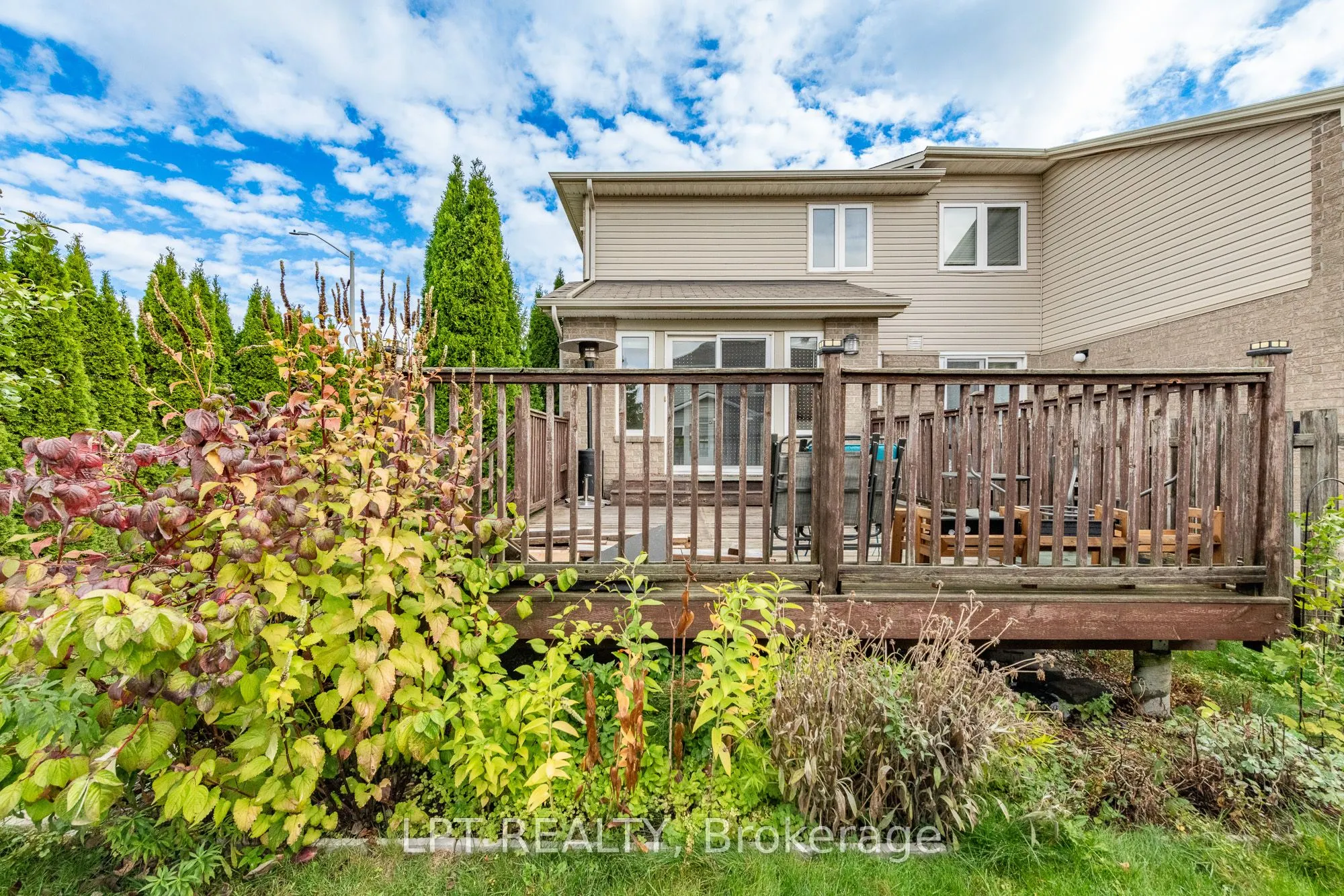 805 Schooner Crescent