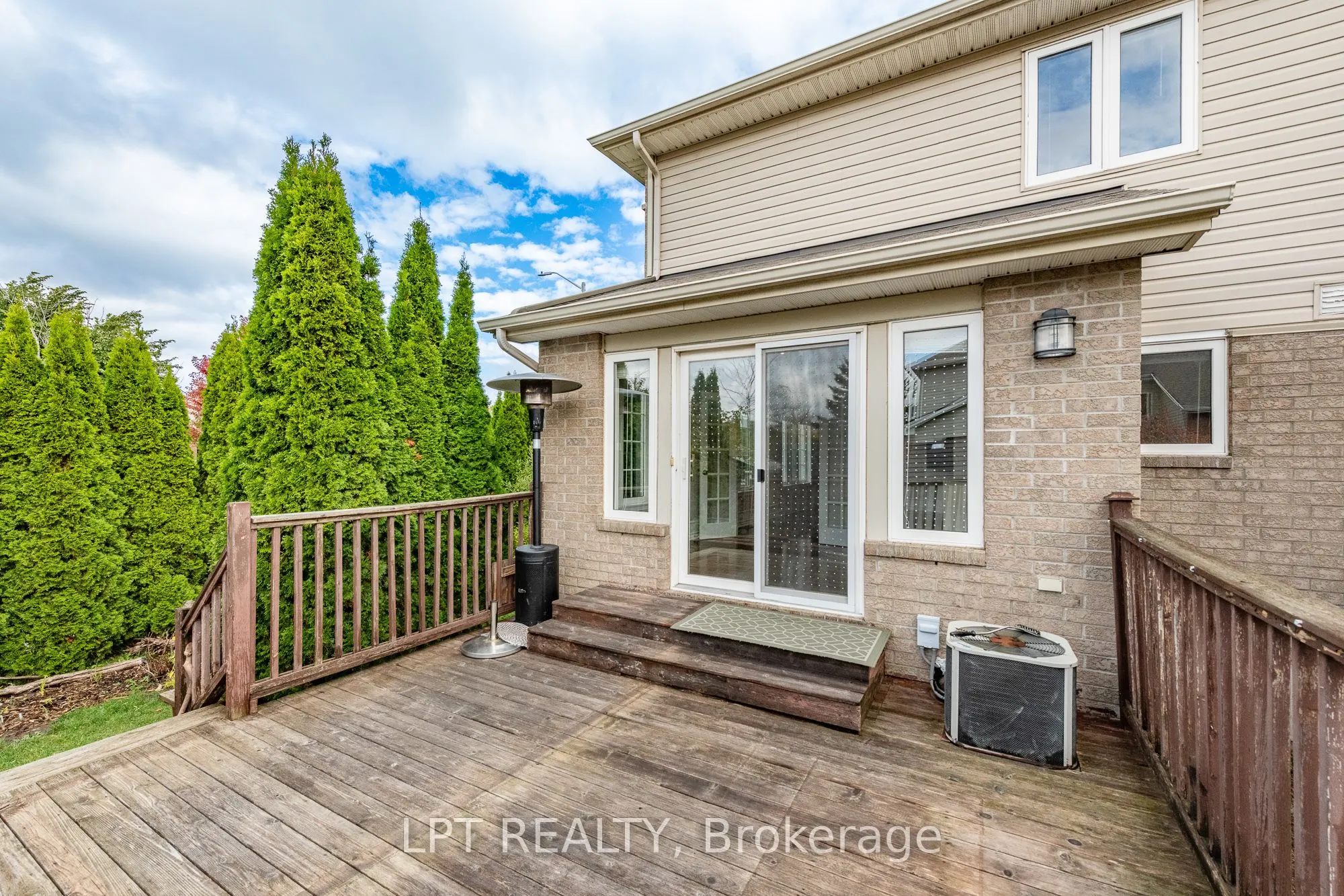 805 Schooner Crescent