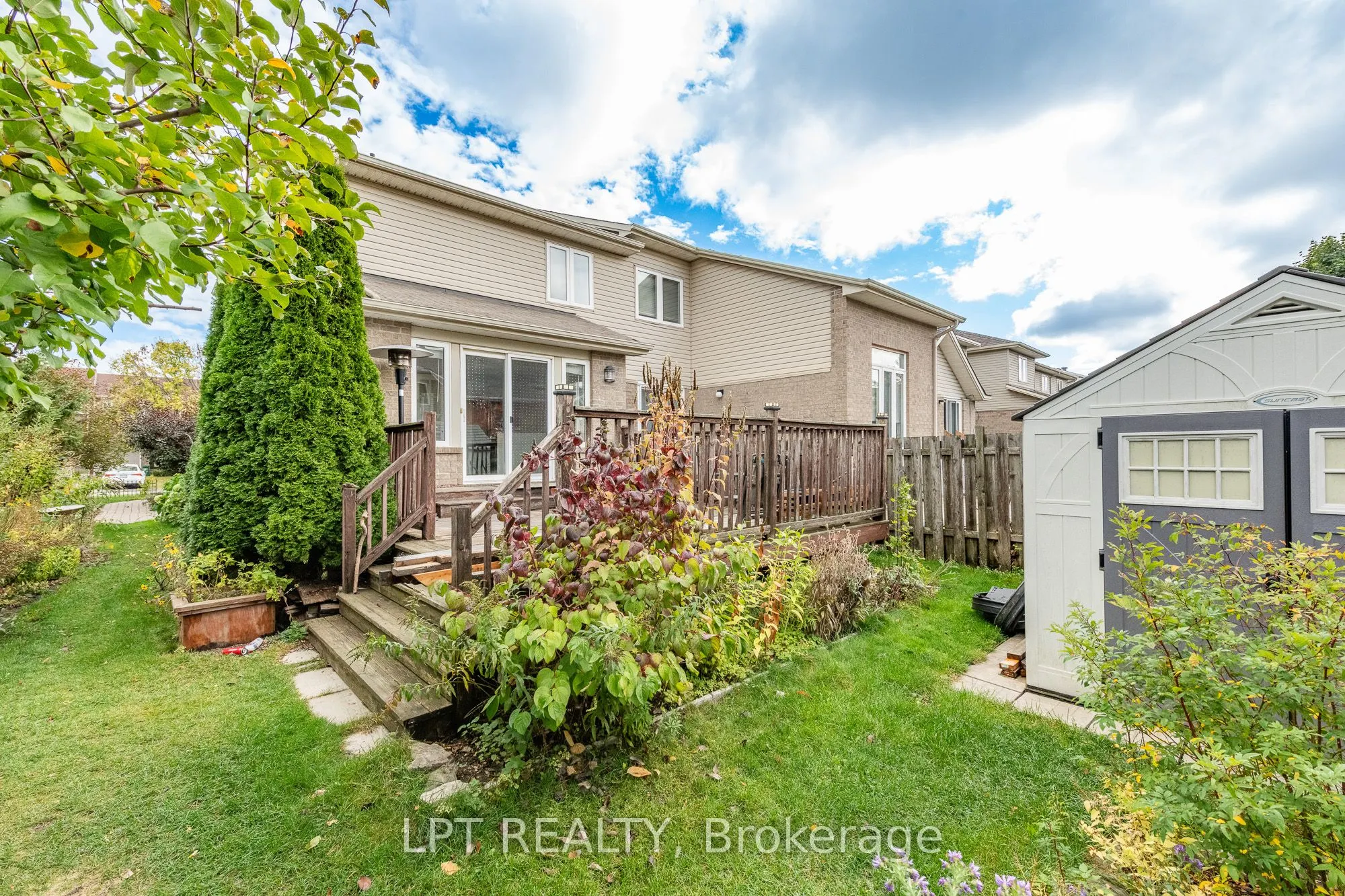 805 Schooner Crescent