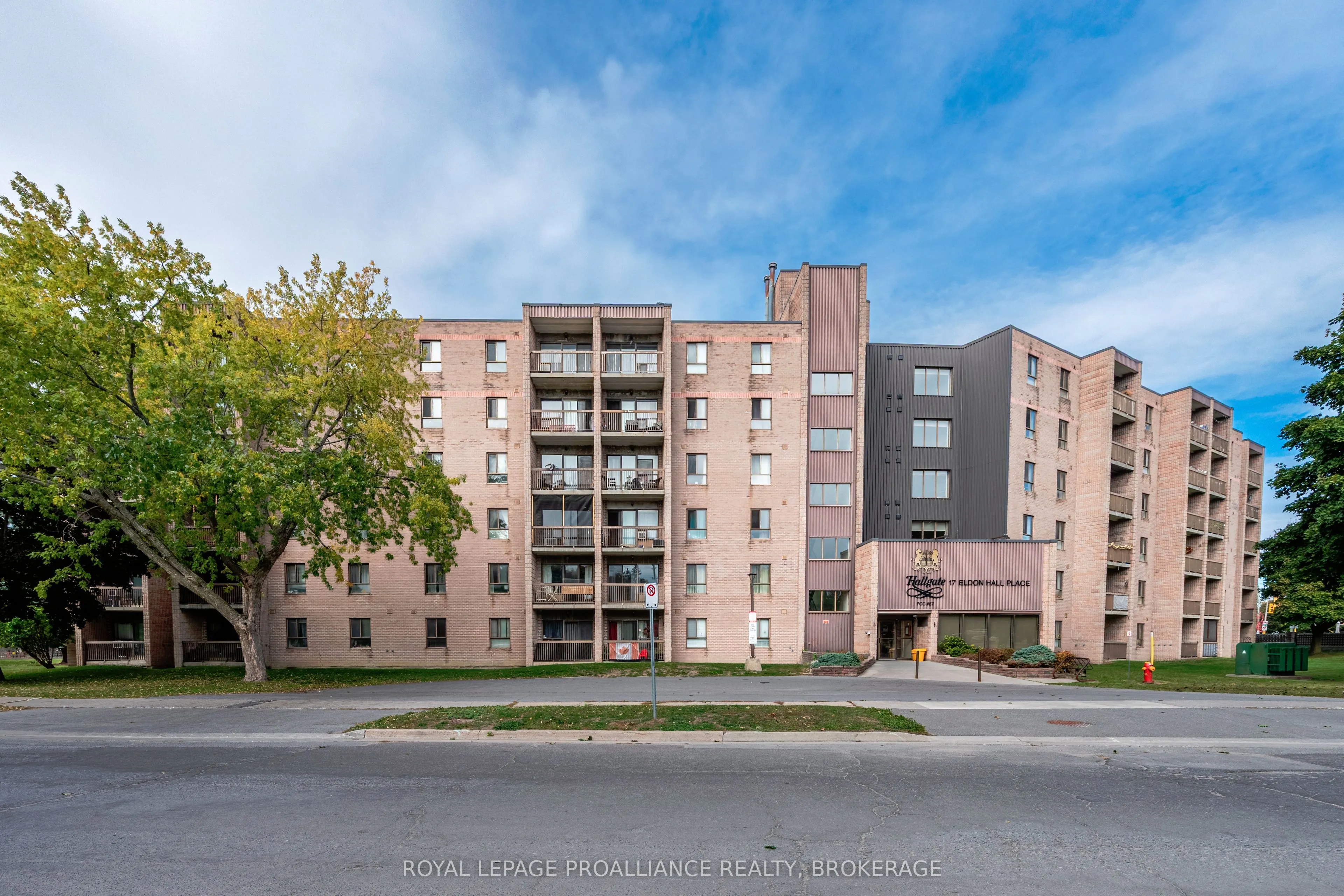 17 Eldon Hall Place, #510