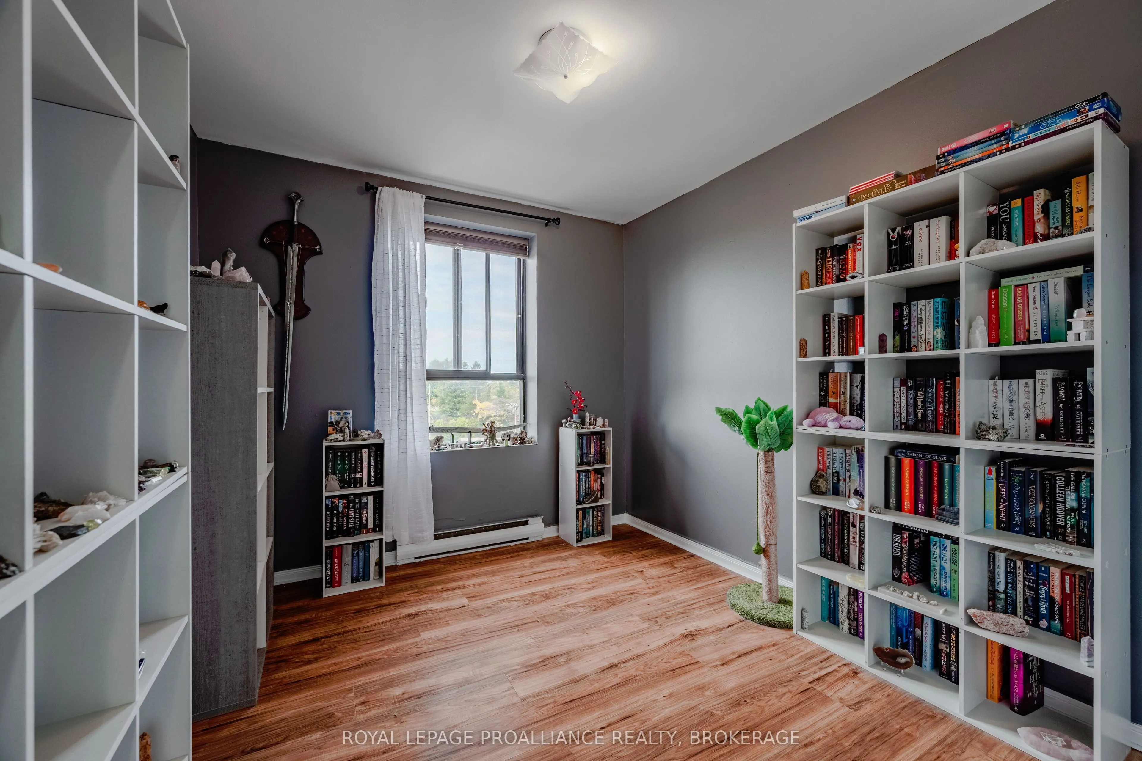 17 Eldon Hall Place, #510