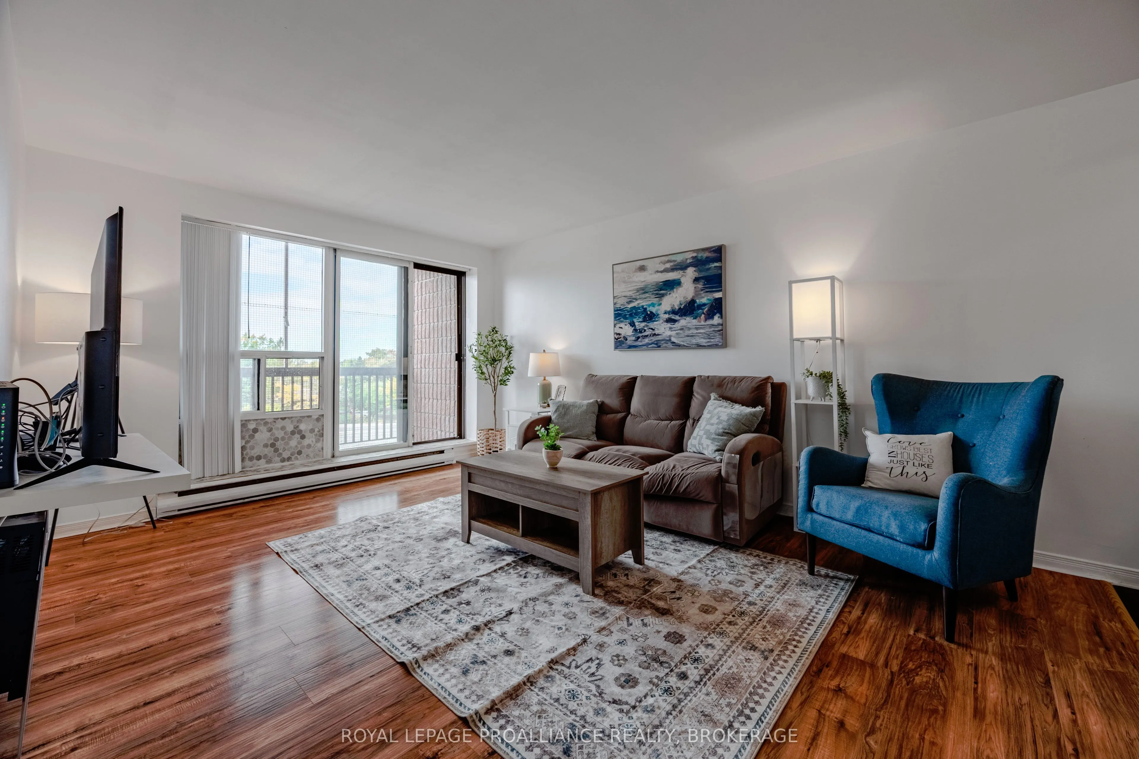 17 Eldon Hall Place, #510