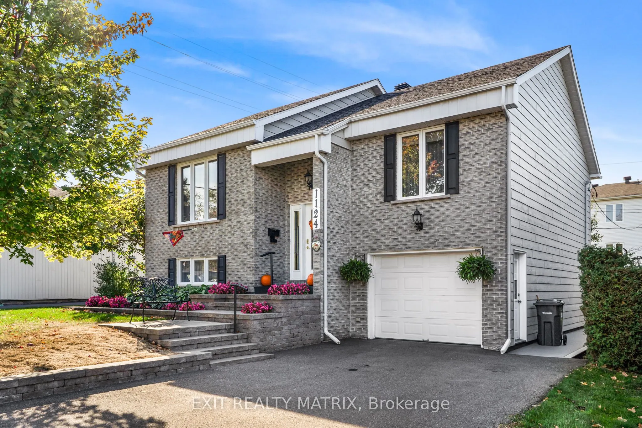 1124 Ghislain Street