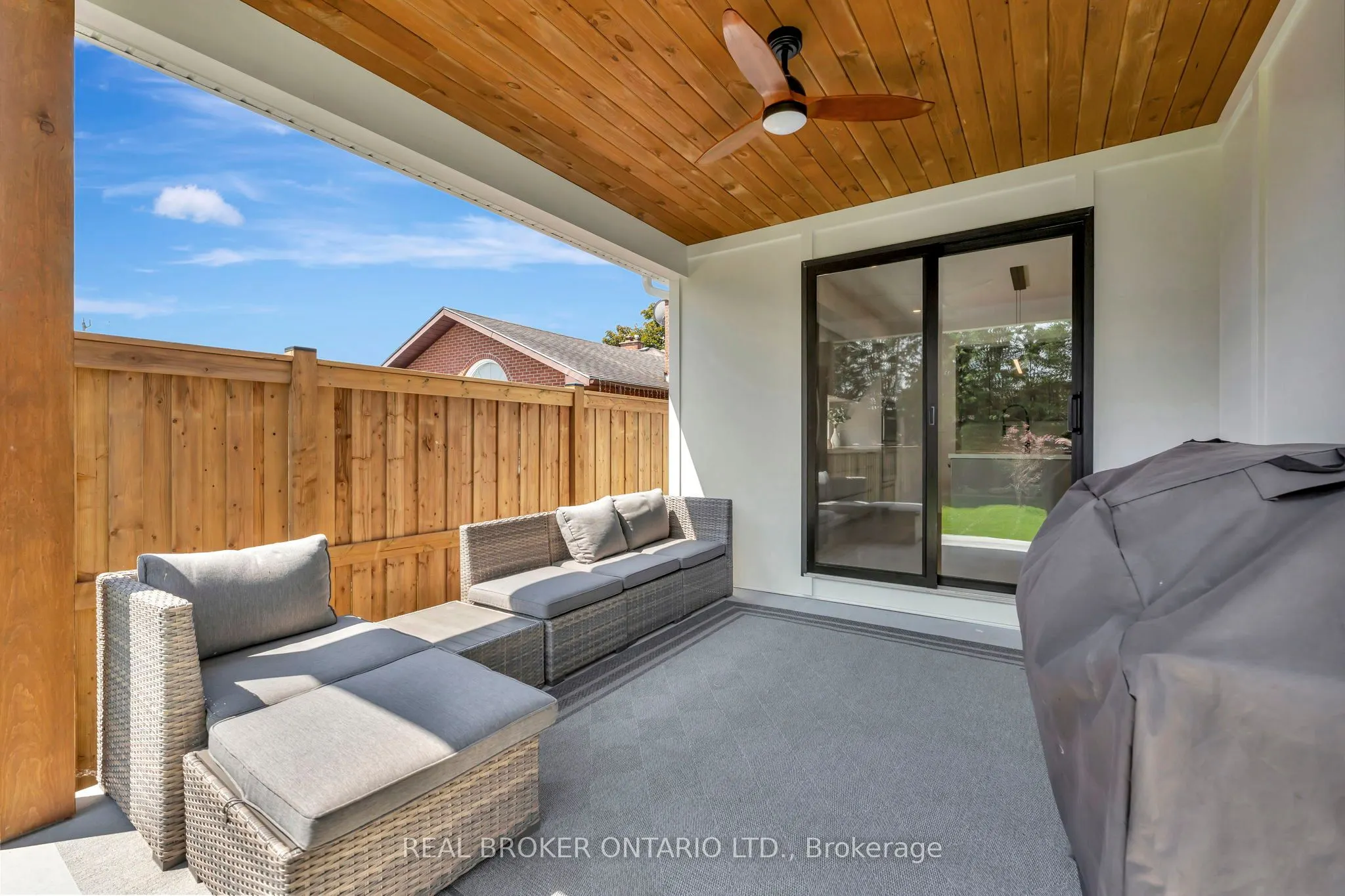128 Lisgar Avenue