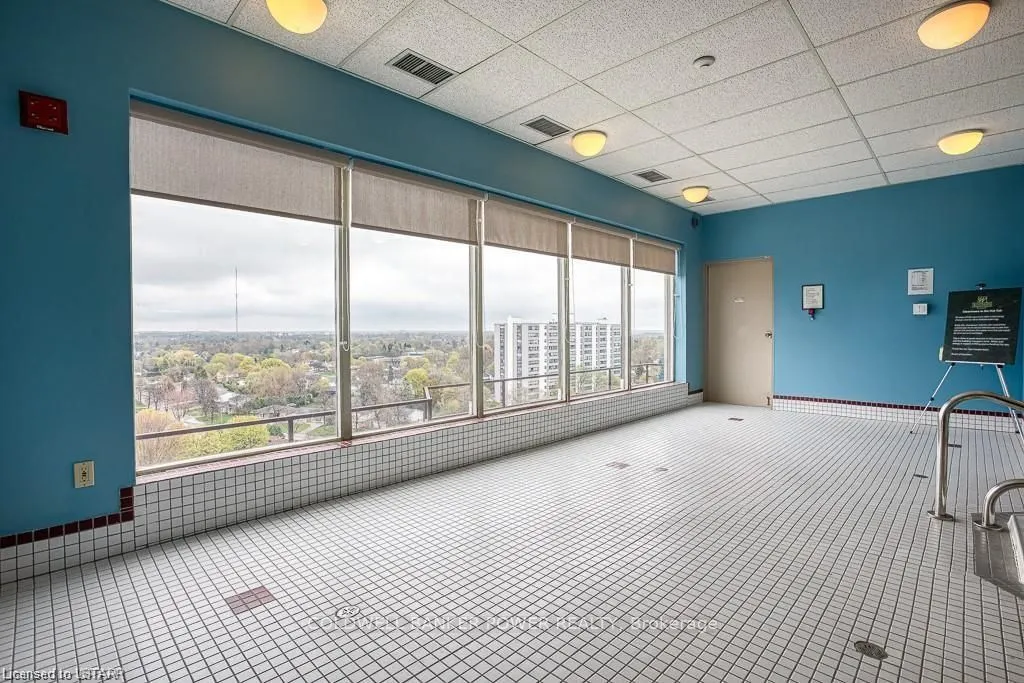 744 Wonderland Road S, #606