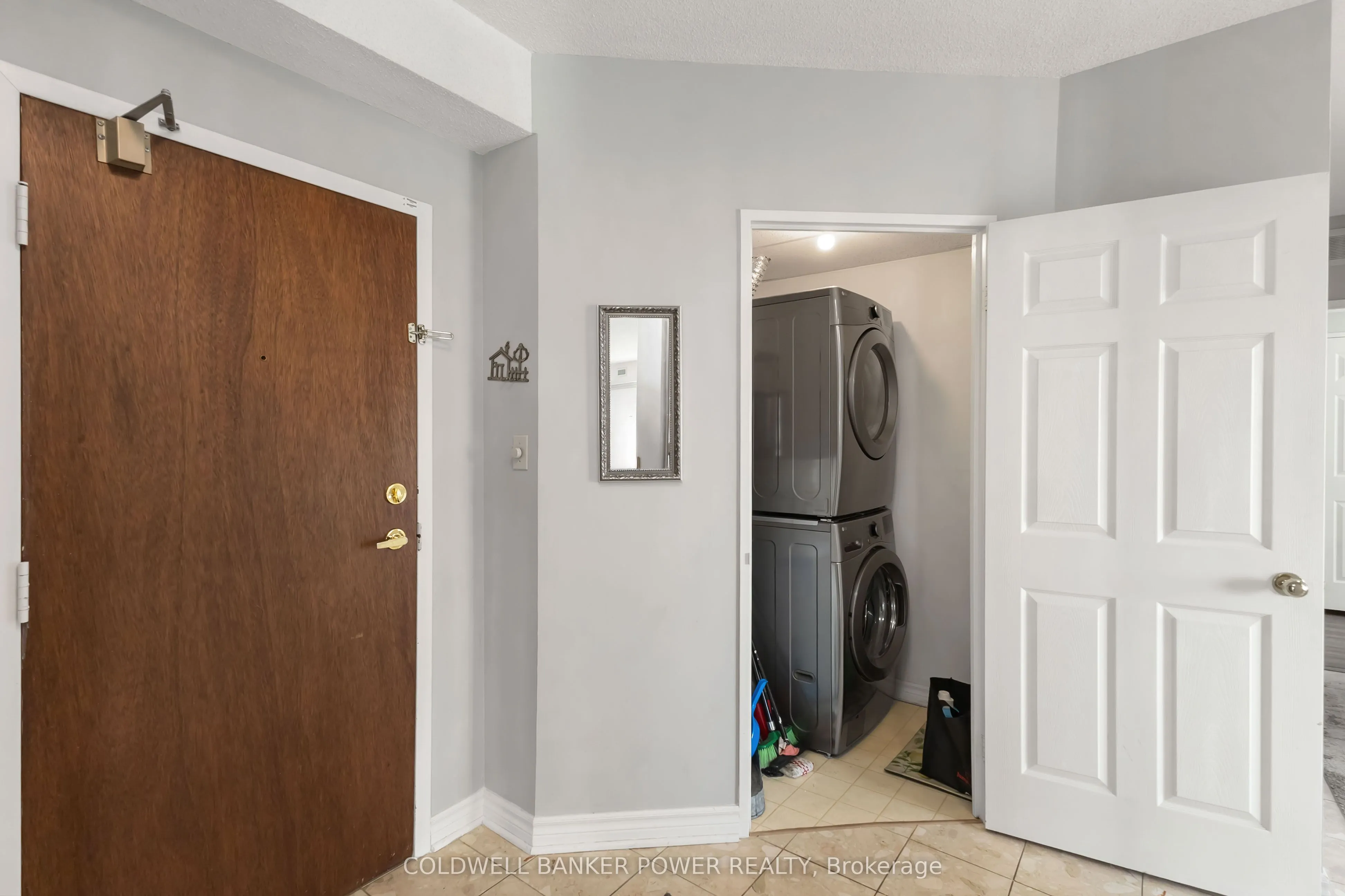 744 Wonderland Road S, #606