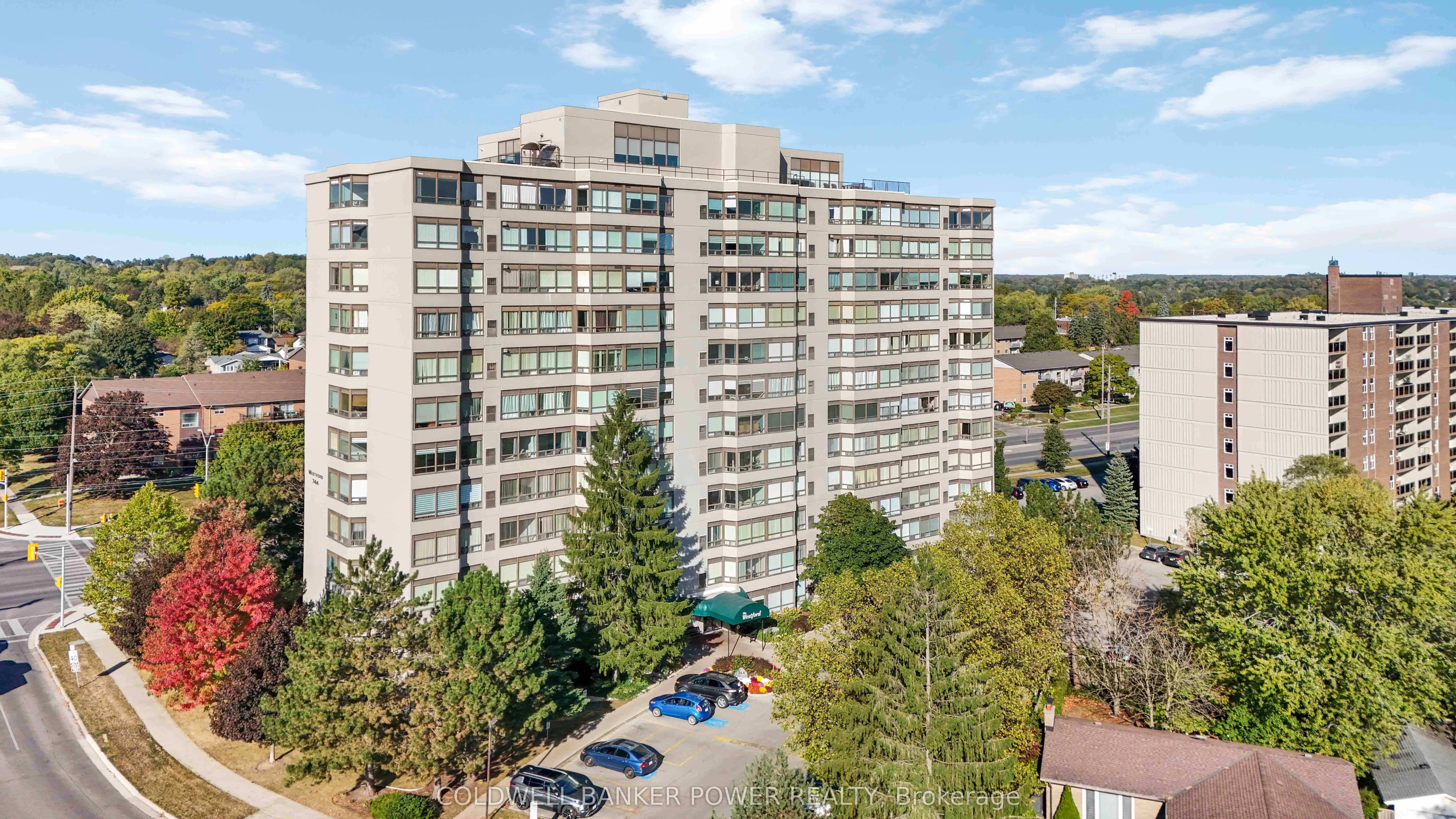 744 Wonderland Road S, #606