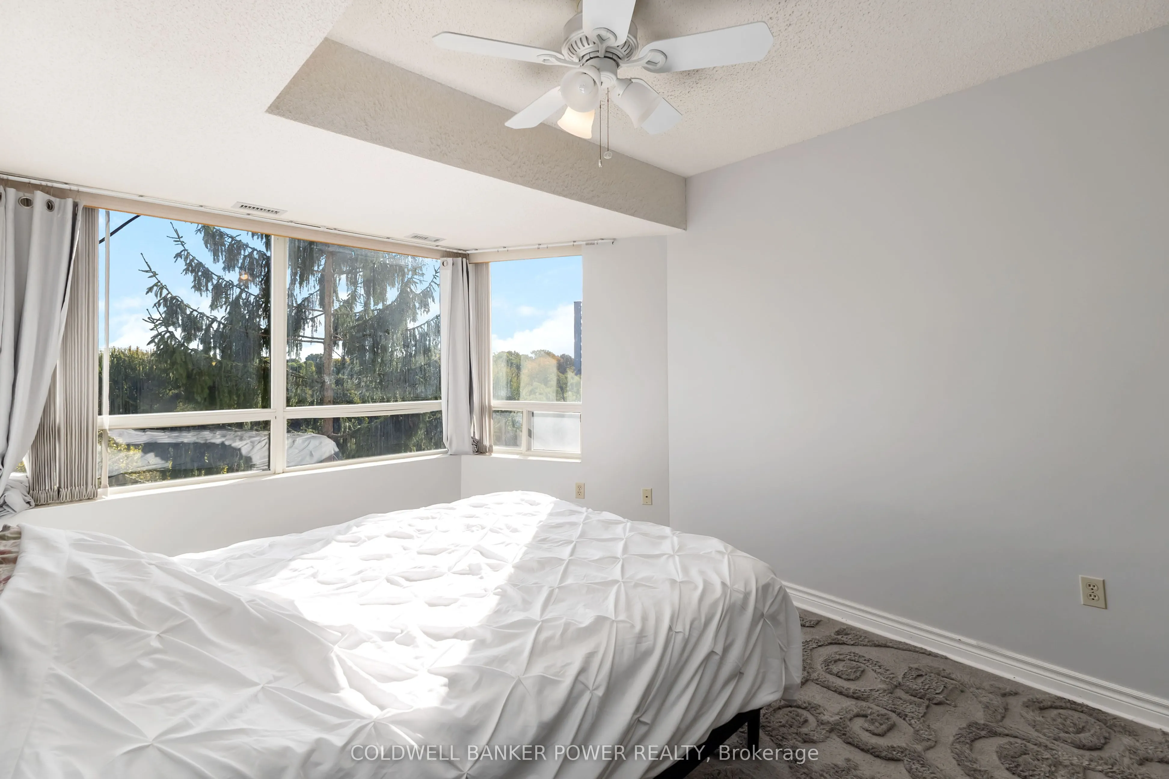 744 Wonderland Road S, #606