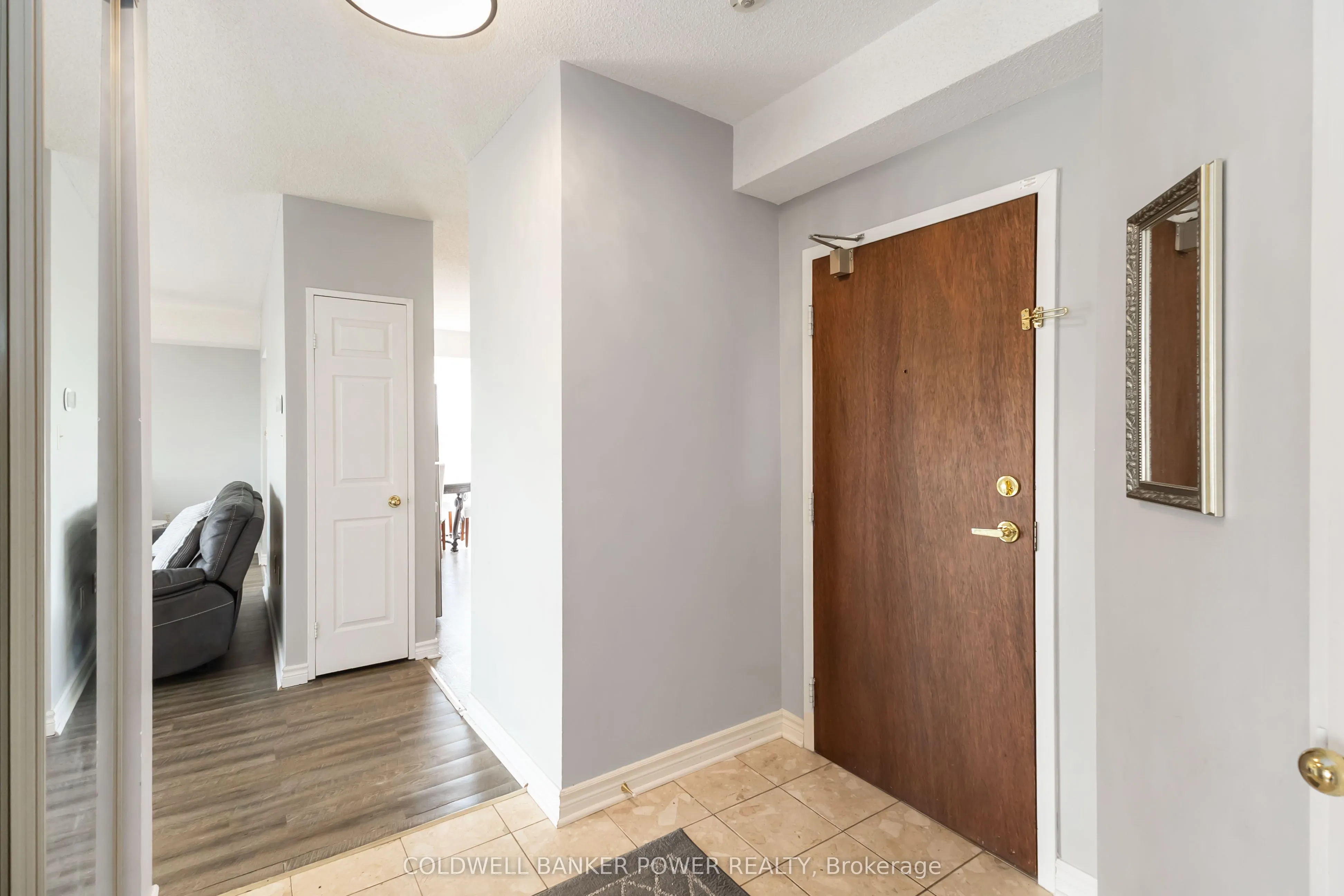 744 Wonderland Road S, #606