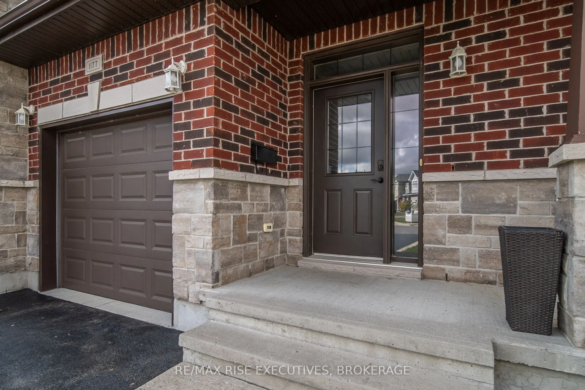 1177 Horizon Drive