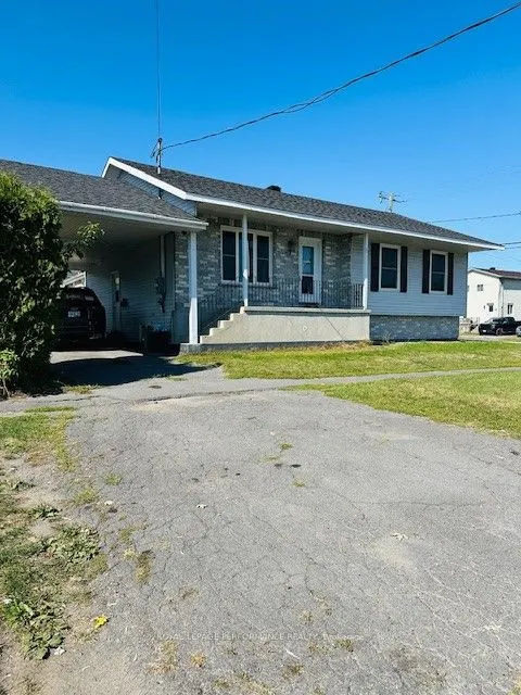 395 Thirteenth Street W