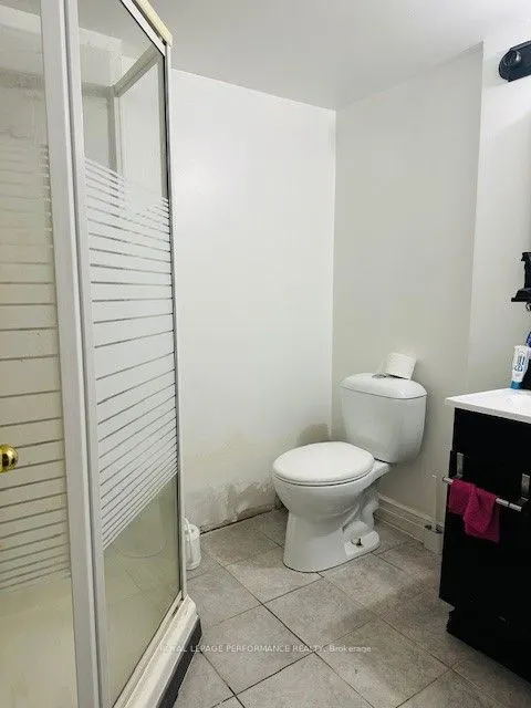 395 Thirteenth Street W