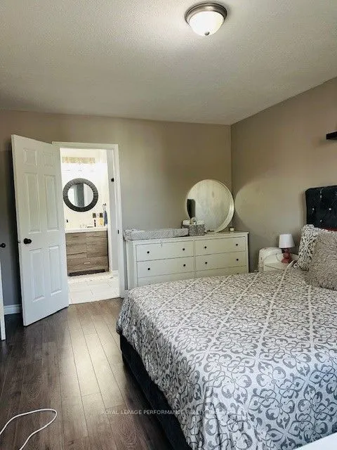 395 Thirteenth Street W