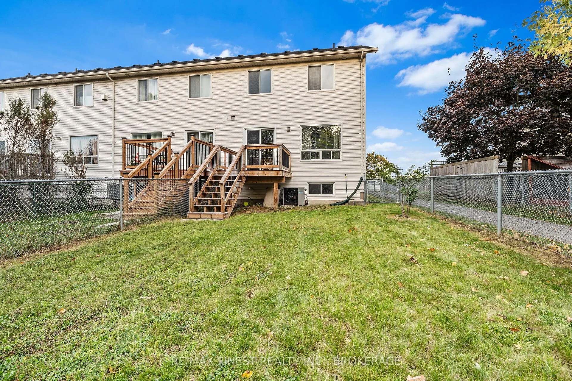 698 MacLean Court