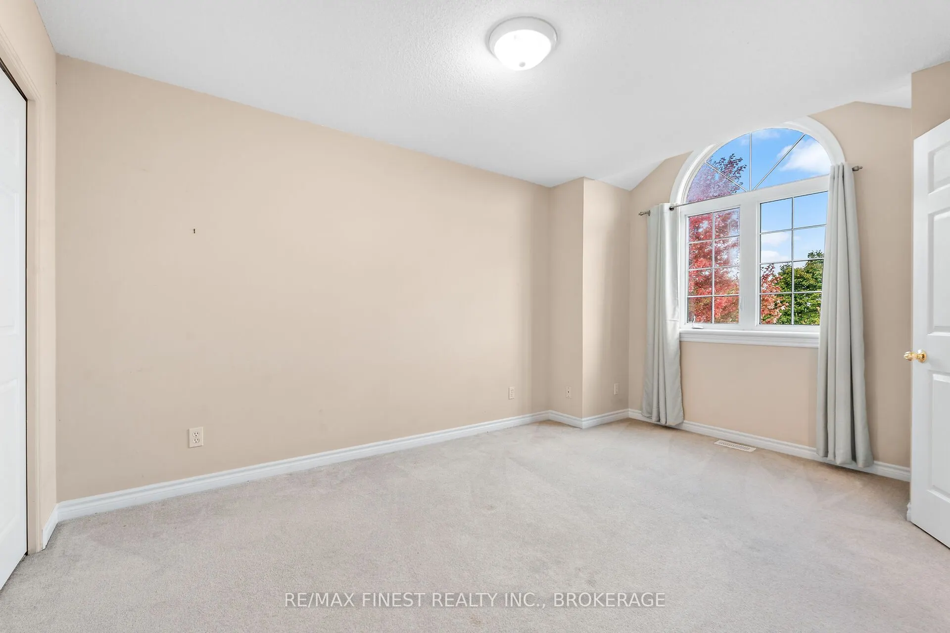 698 MacLean Court