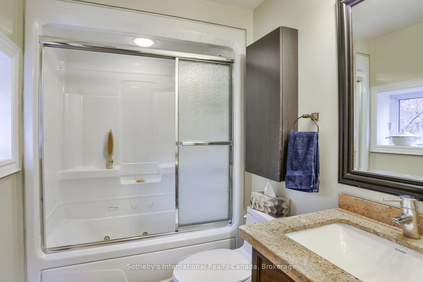 391 James Street W, #407