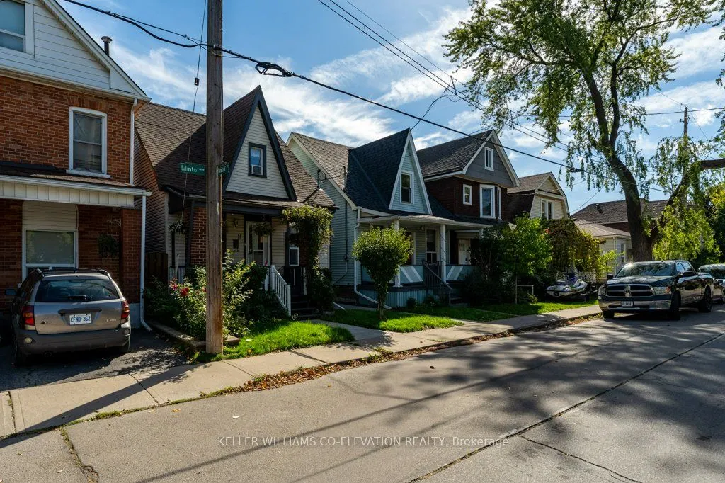 14 Minto Avenue