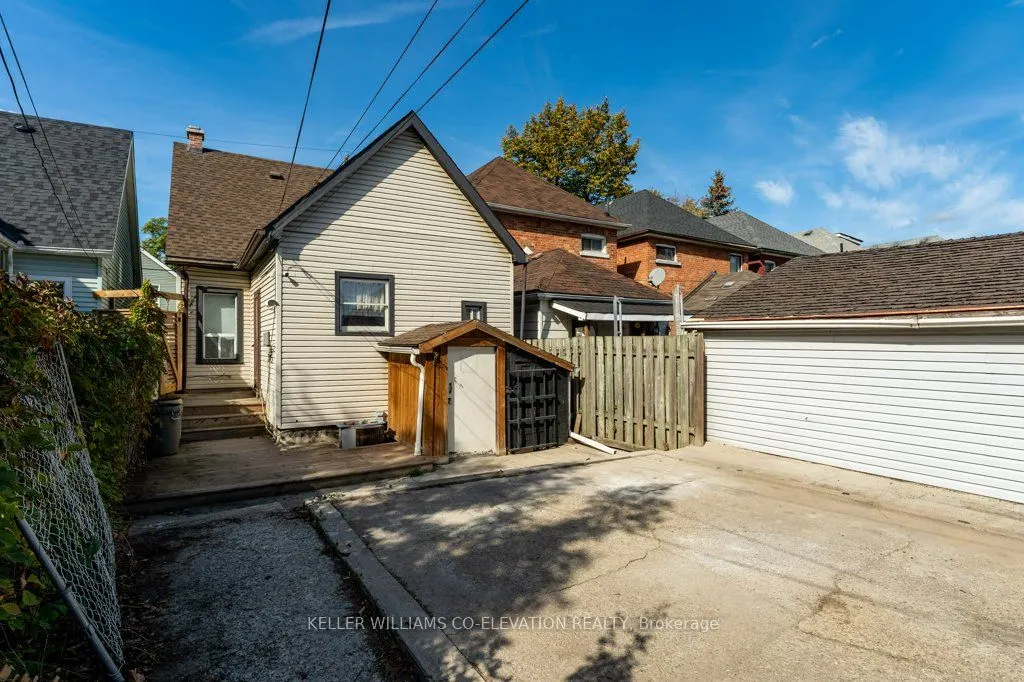 14 Minto Avenue