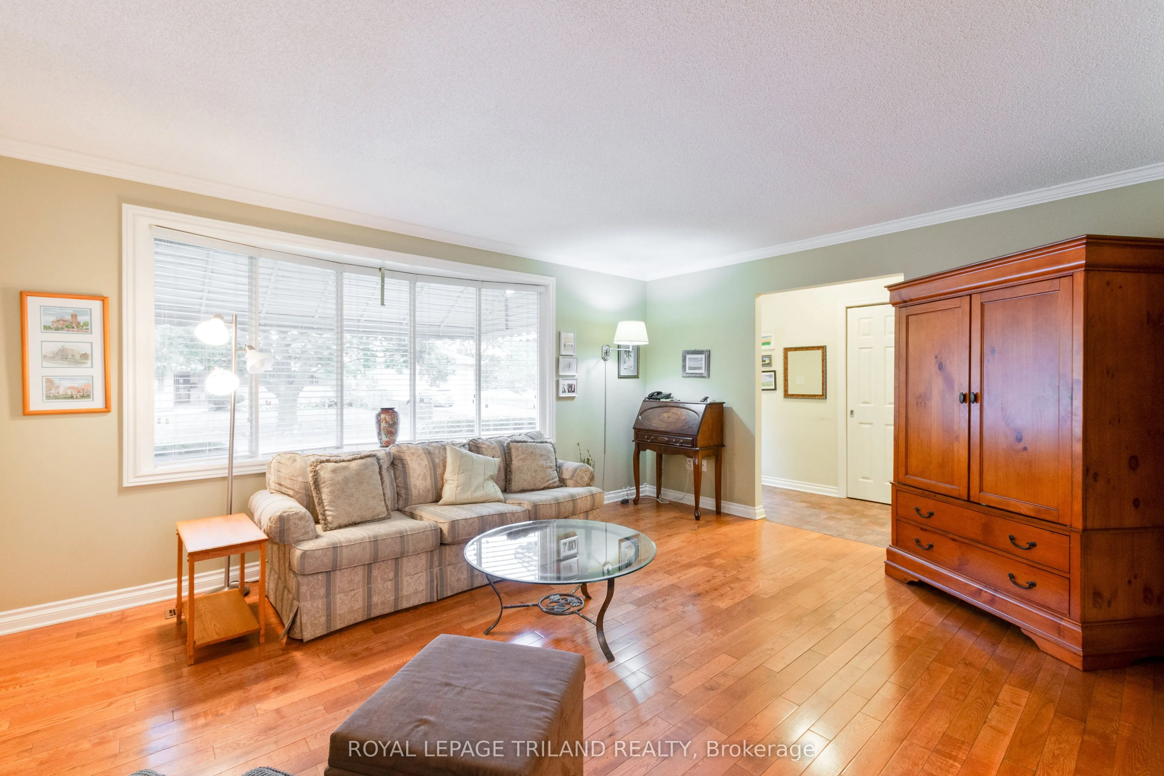 725 St Stephens Drive