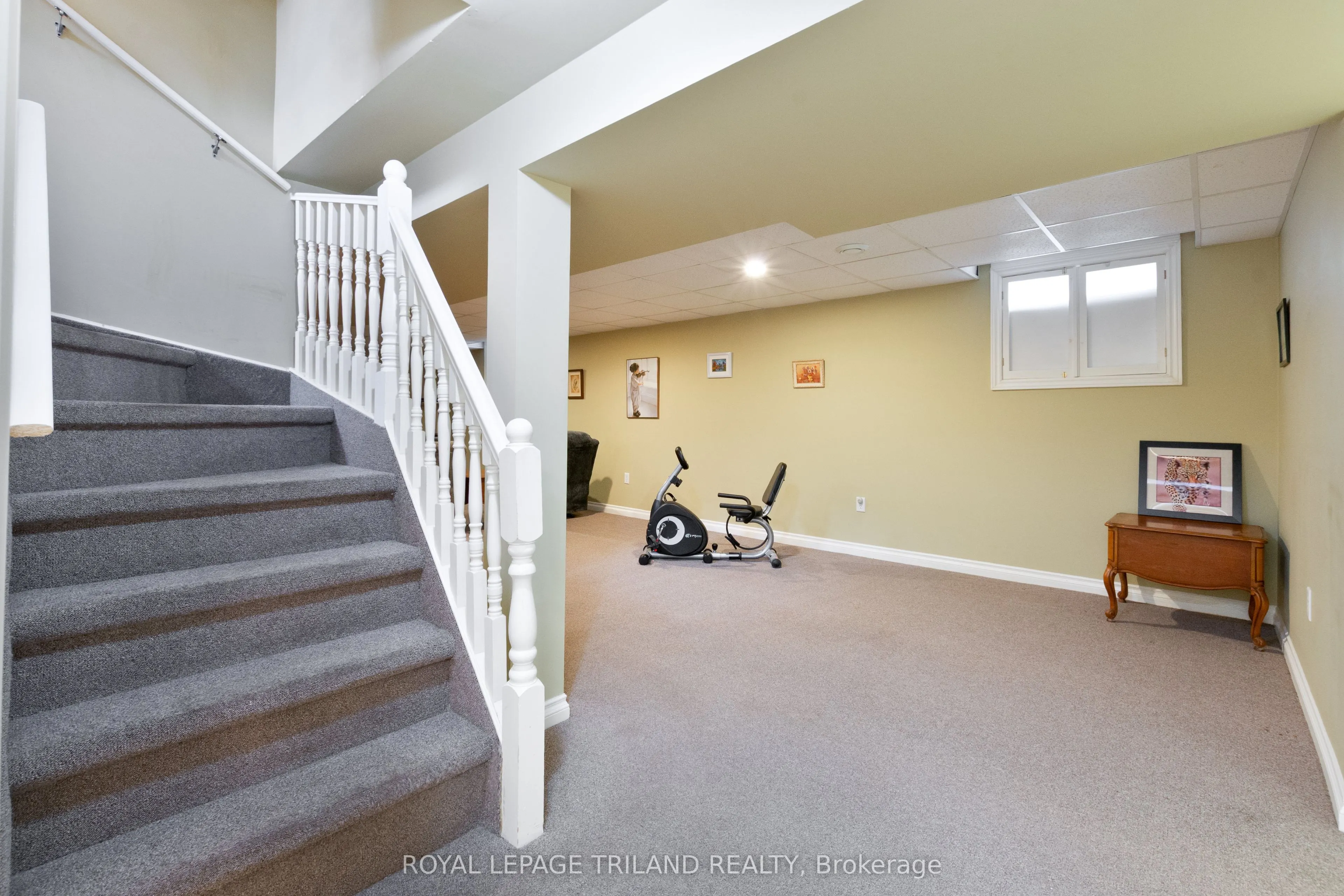 725 St Stephens Drive