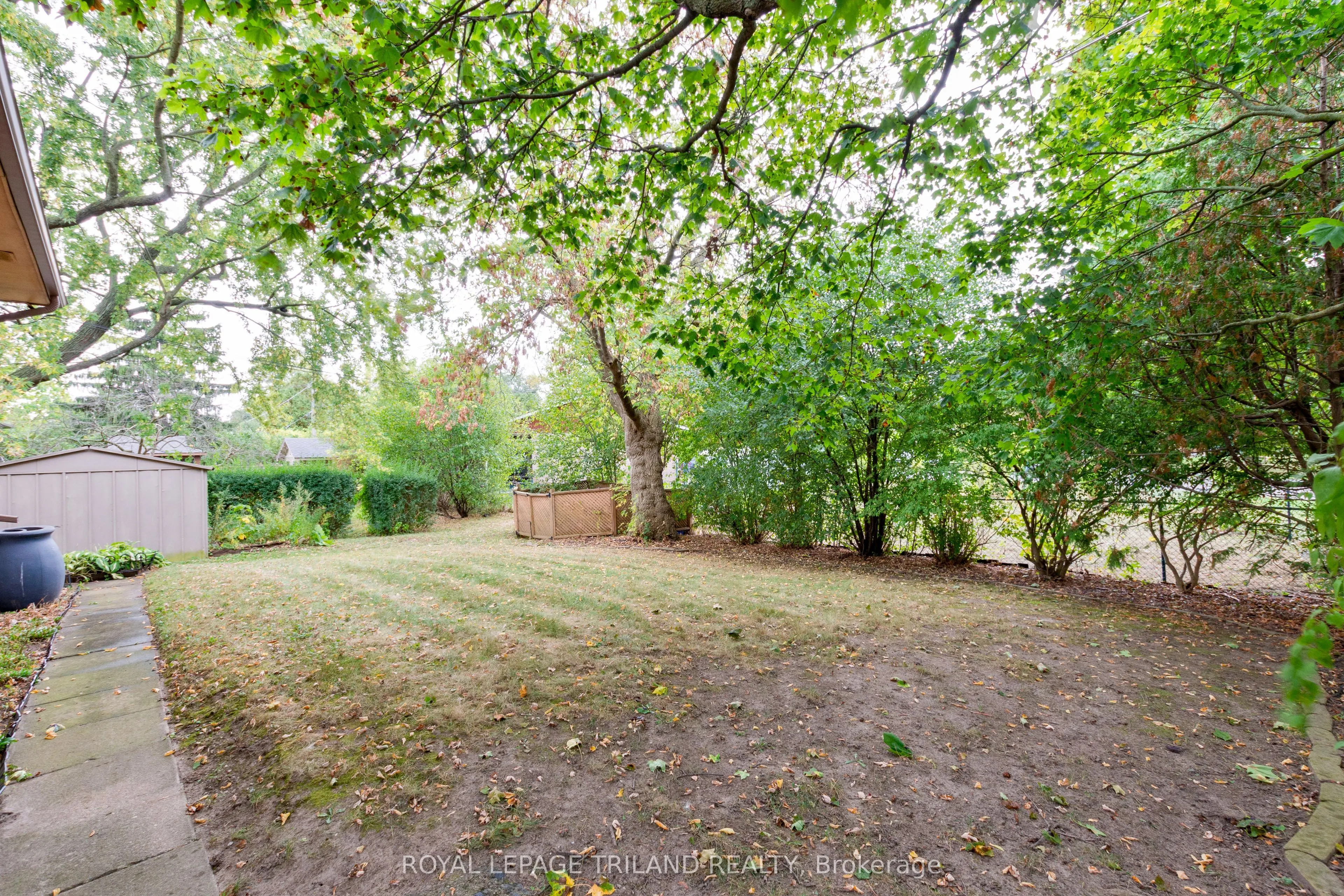725 St Stephens Drive