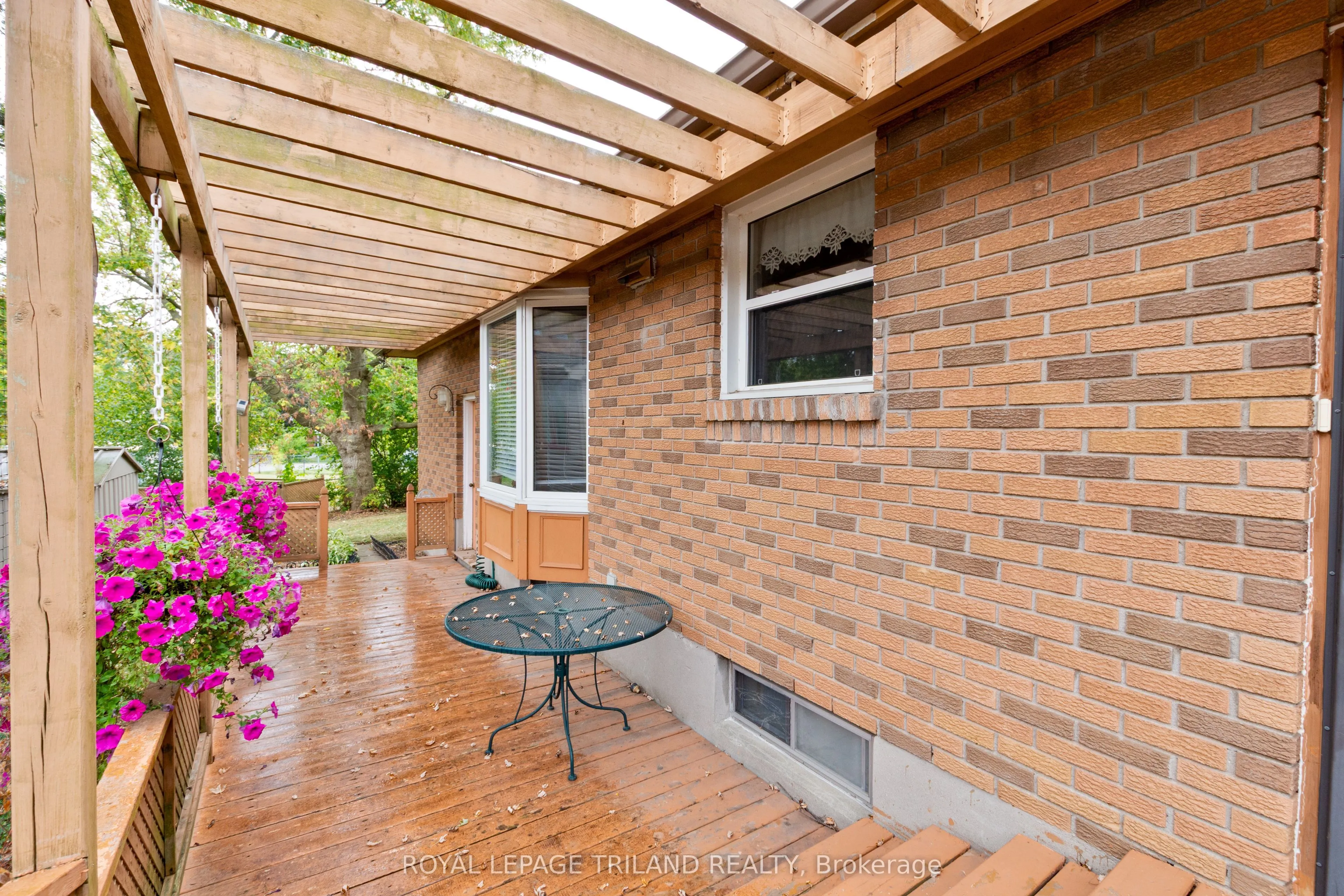 725 St Stephens Drive