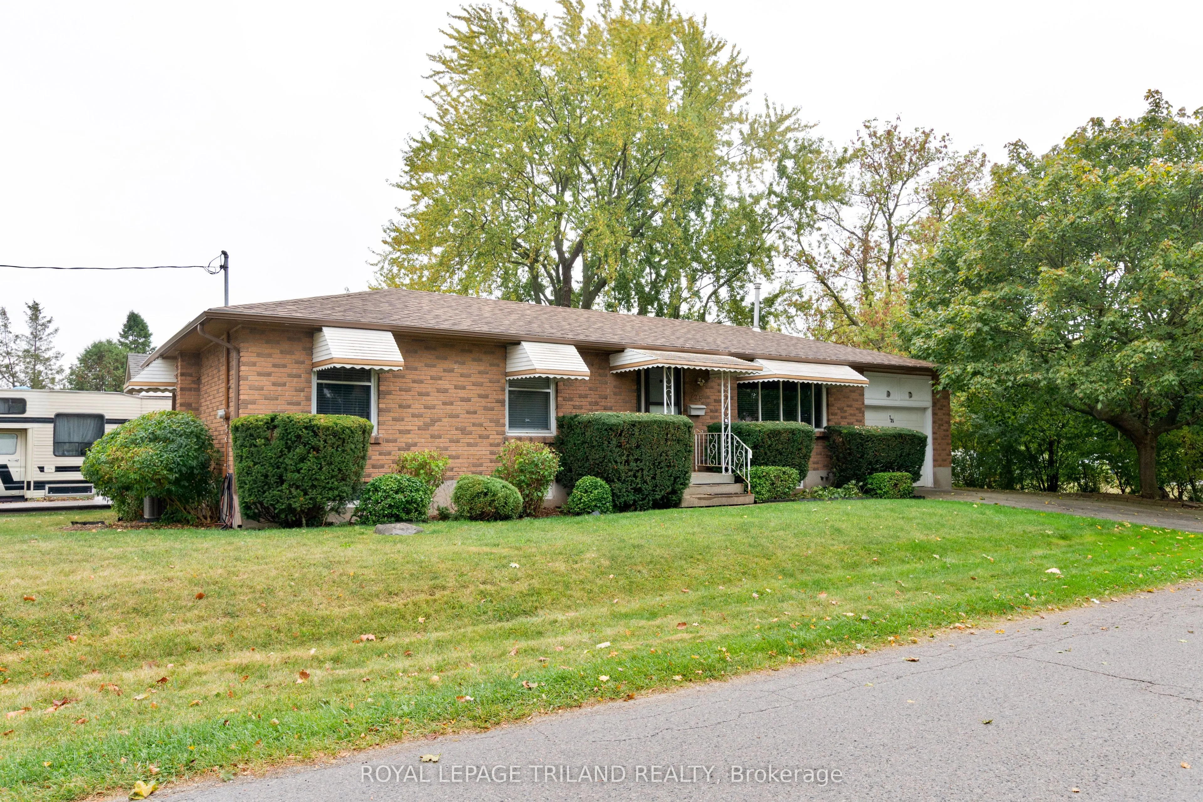 725 St Stephens Drive