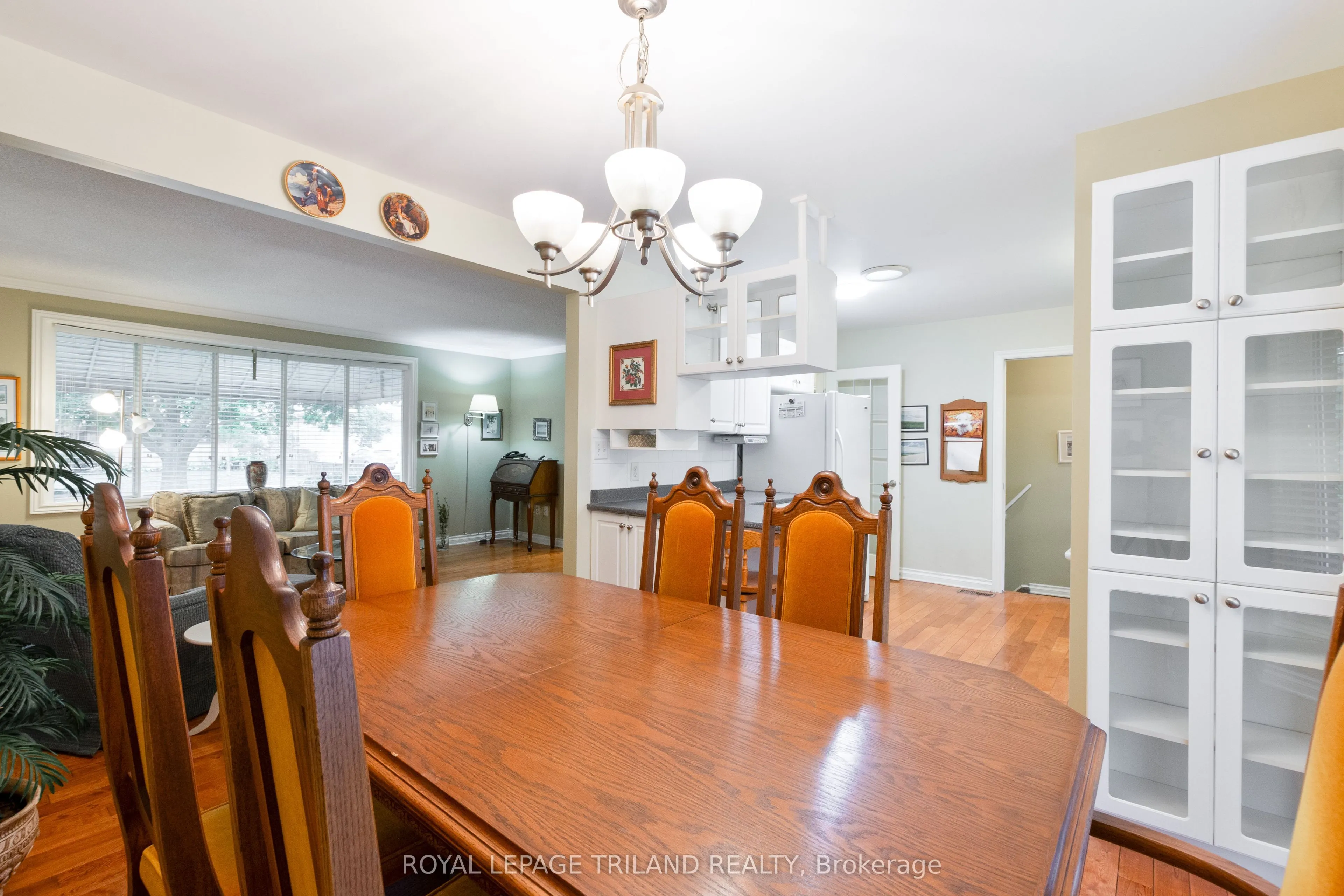 725 St Stephens Drive