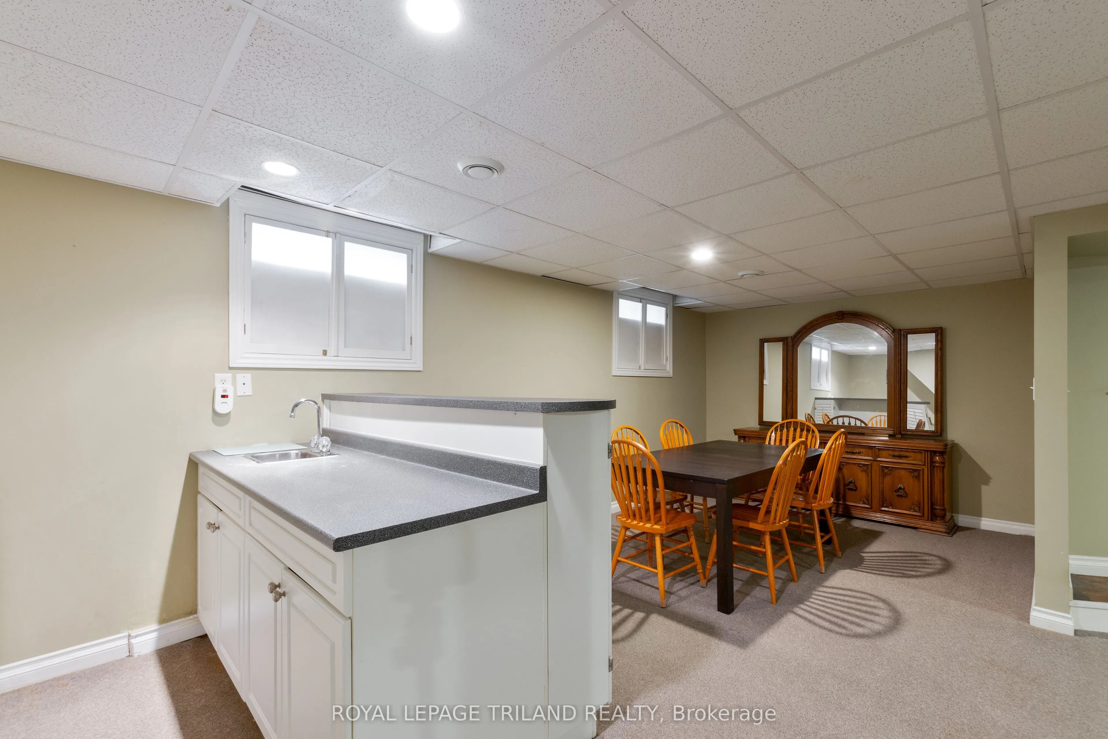 725 St Stephens Drive