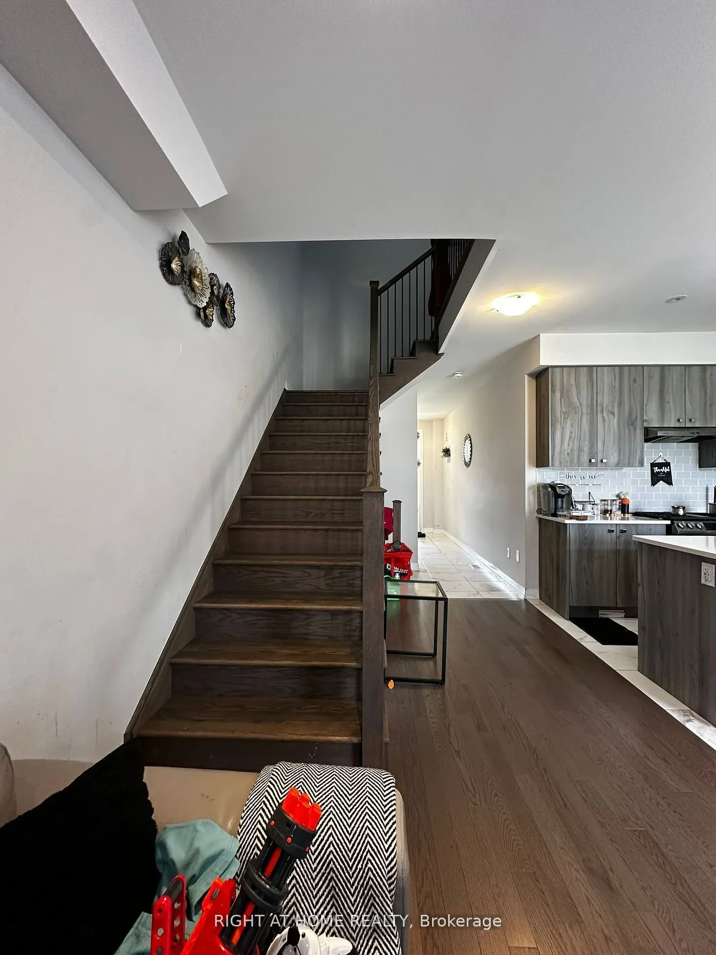 110 yale Drive