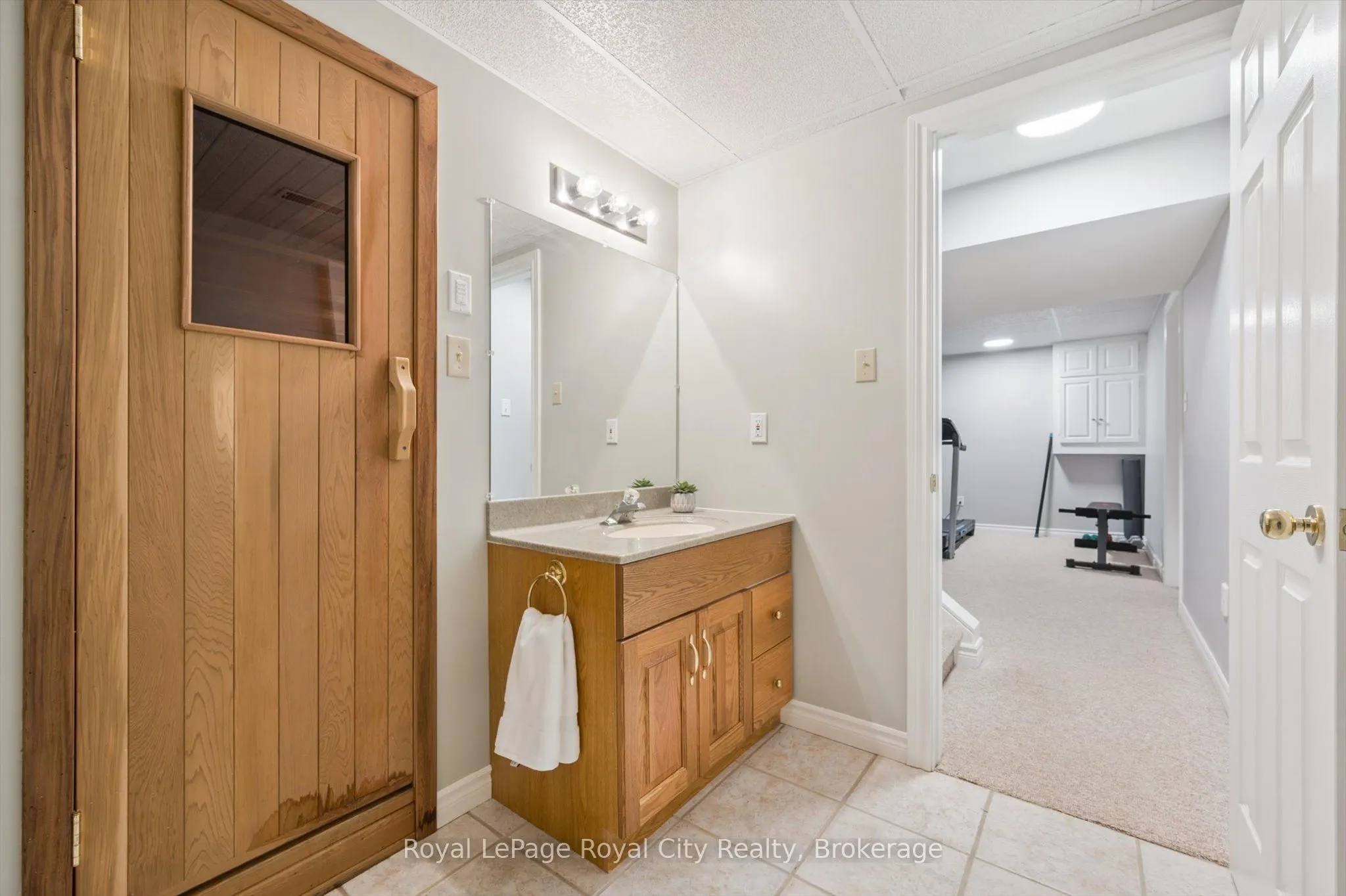 99 Schroder Crescent