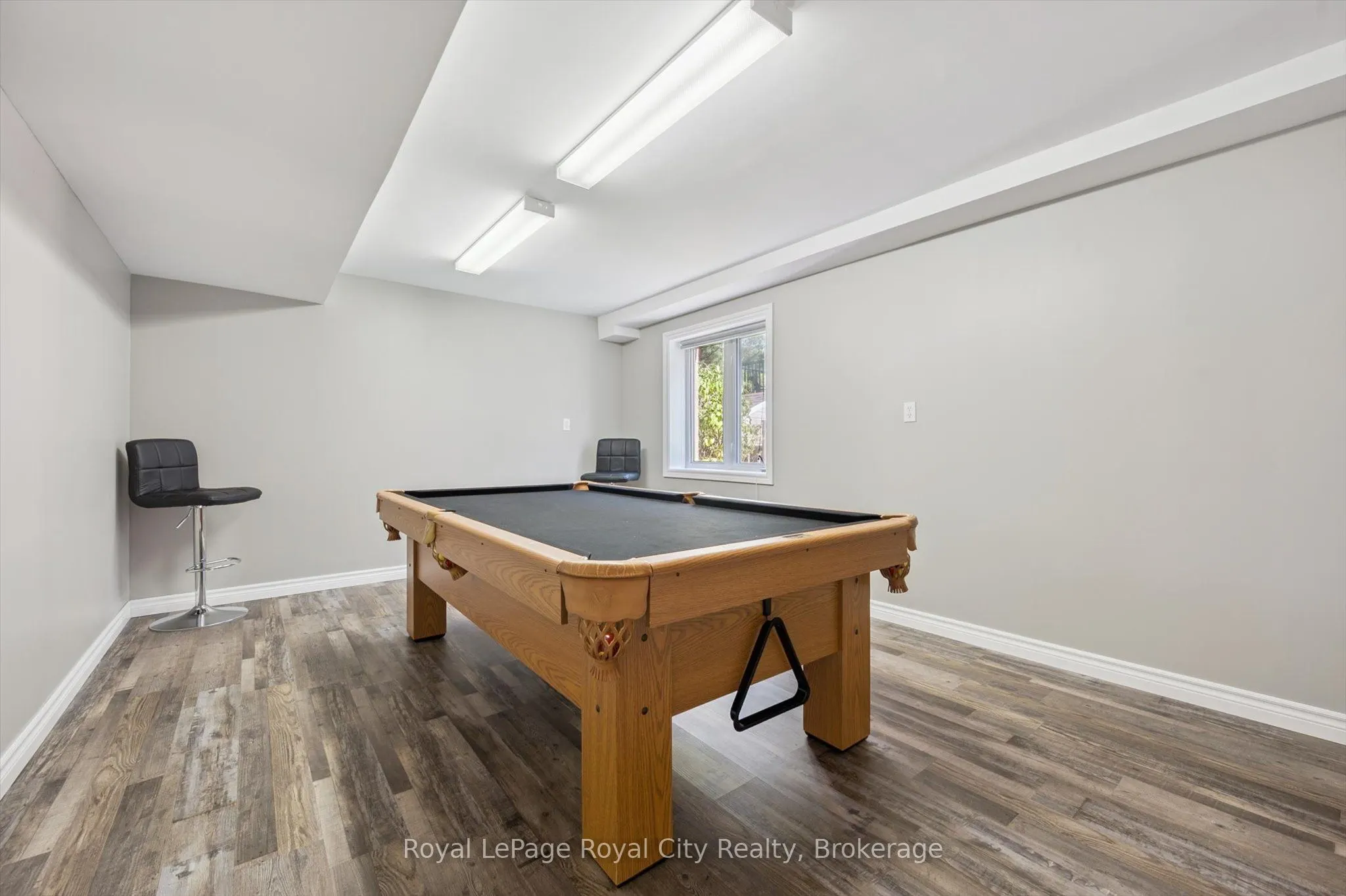 99 Schroder Crescent