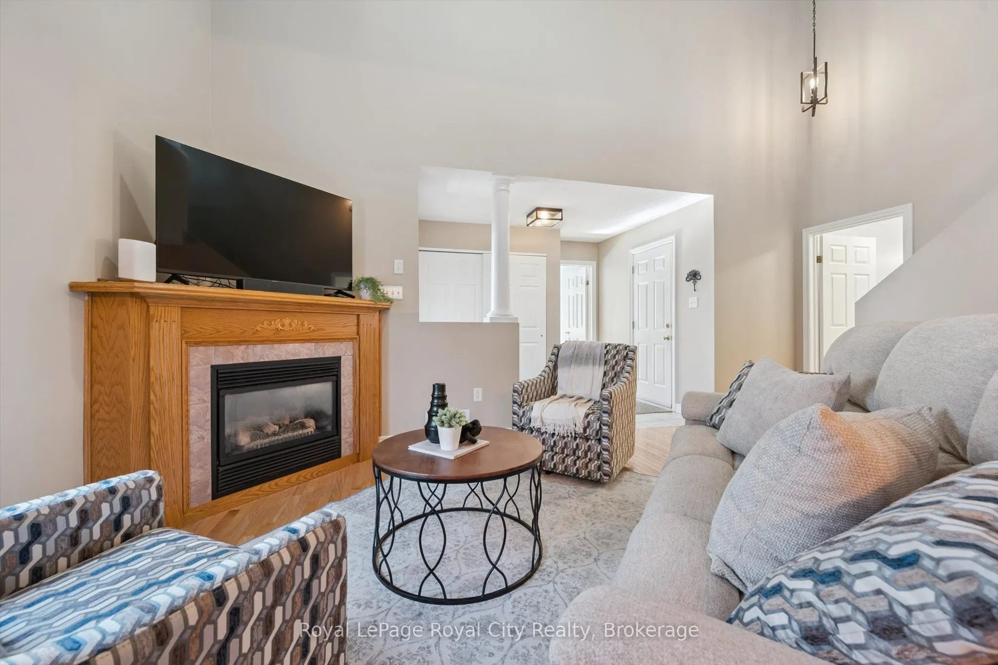 99 Schroder Crescent