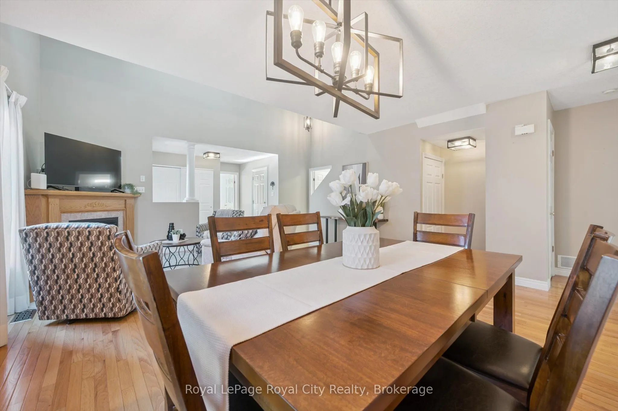 99 Schroder Crescent