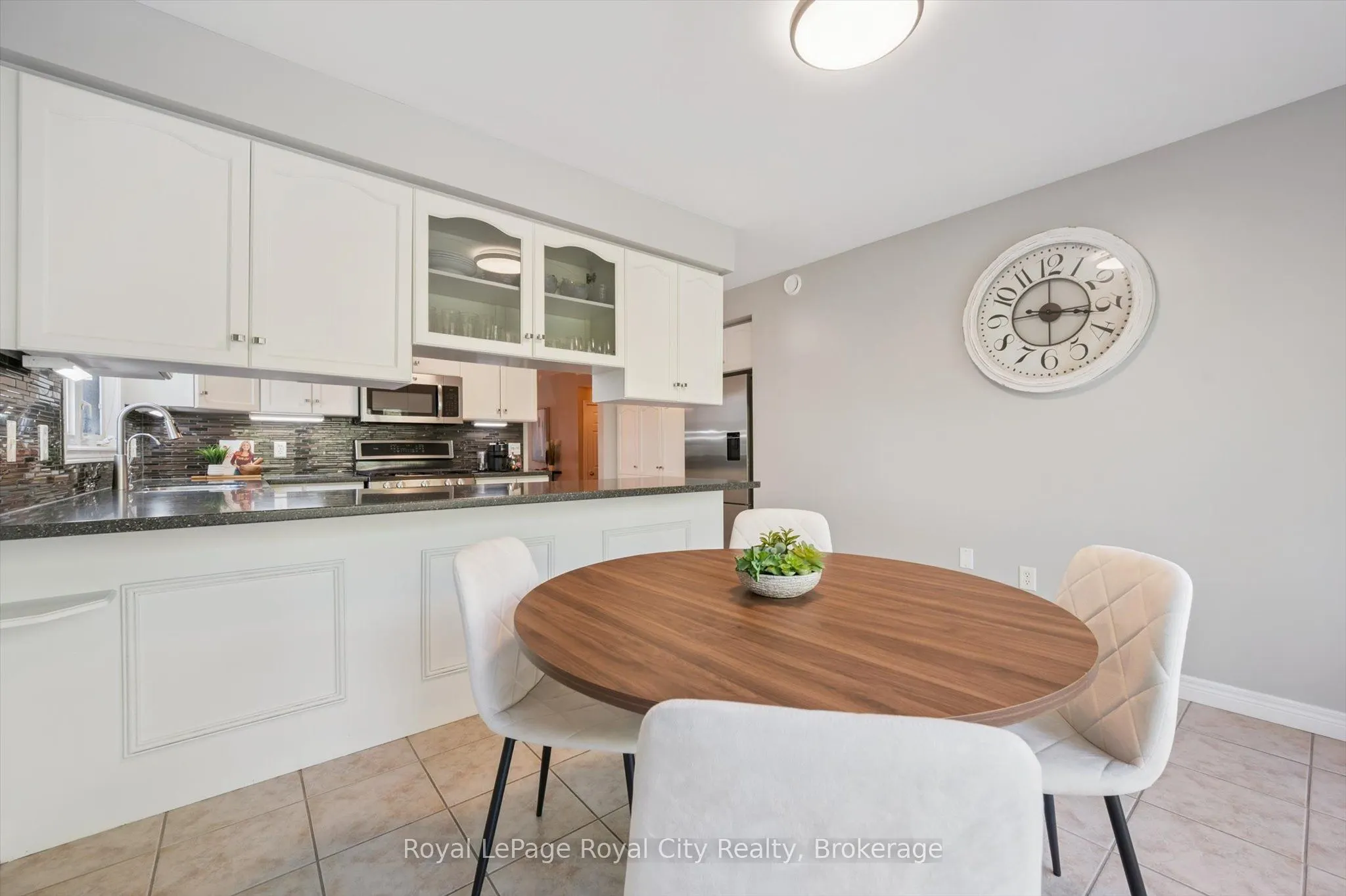 99 Schroder Crescent