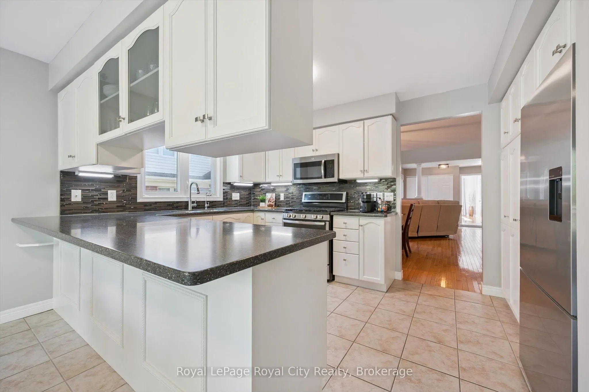 99 Schroder Crescent