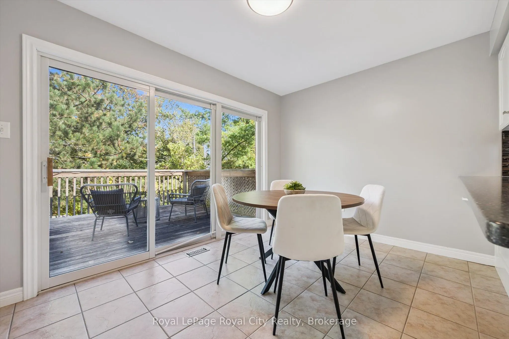 99 Schroder Crescent