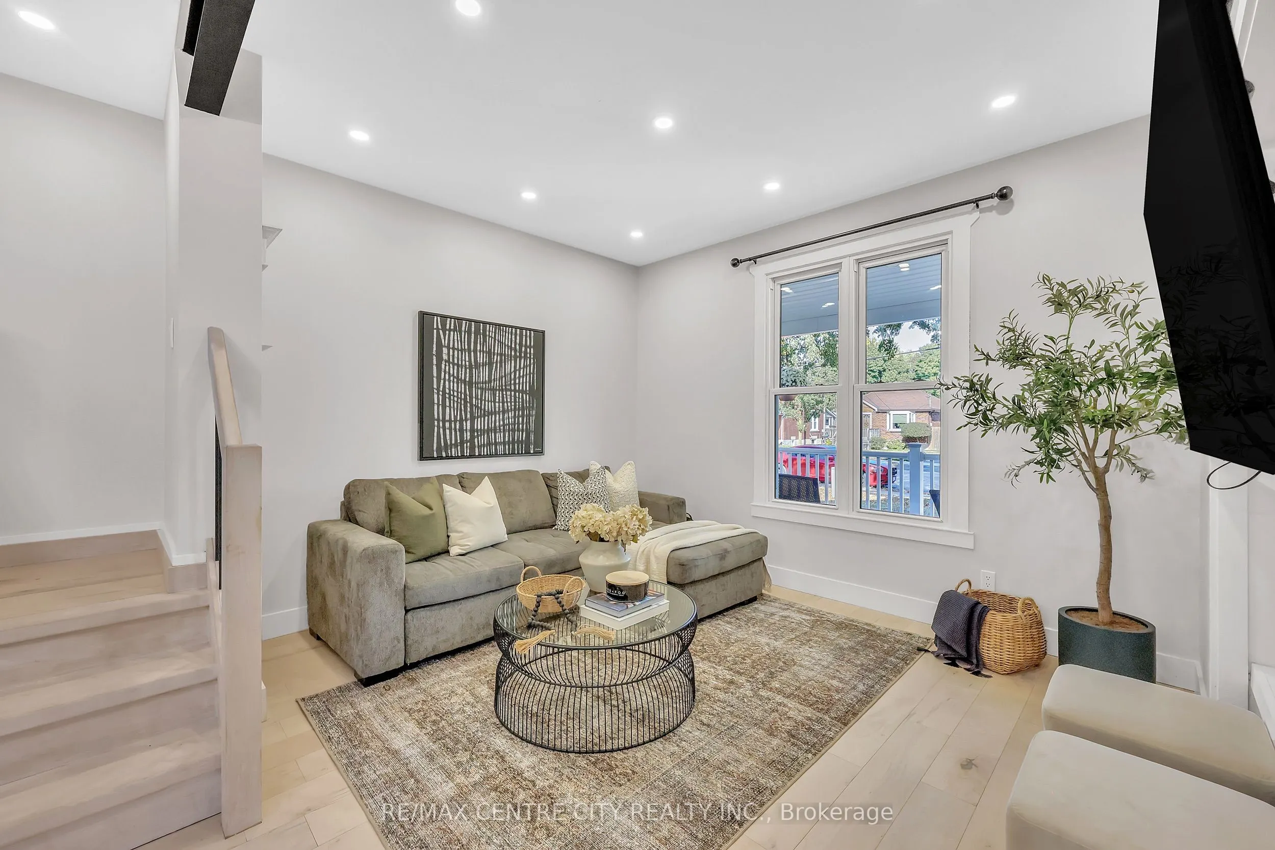 525 Hale Street