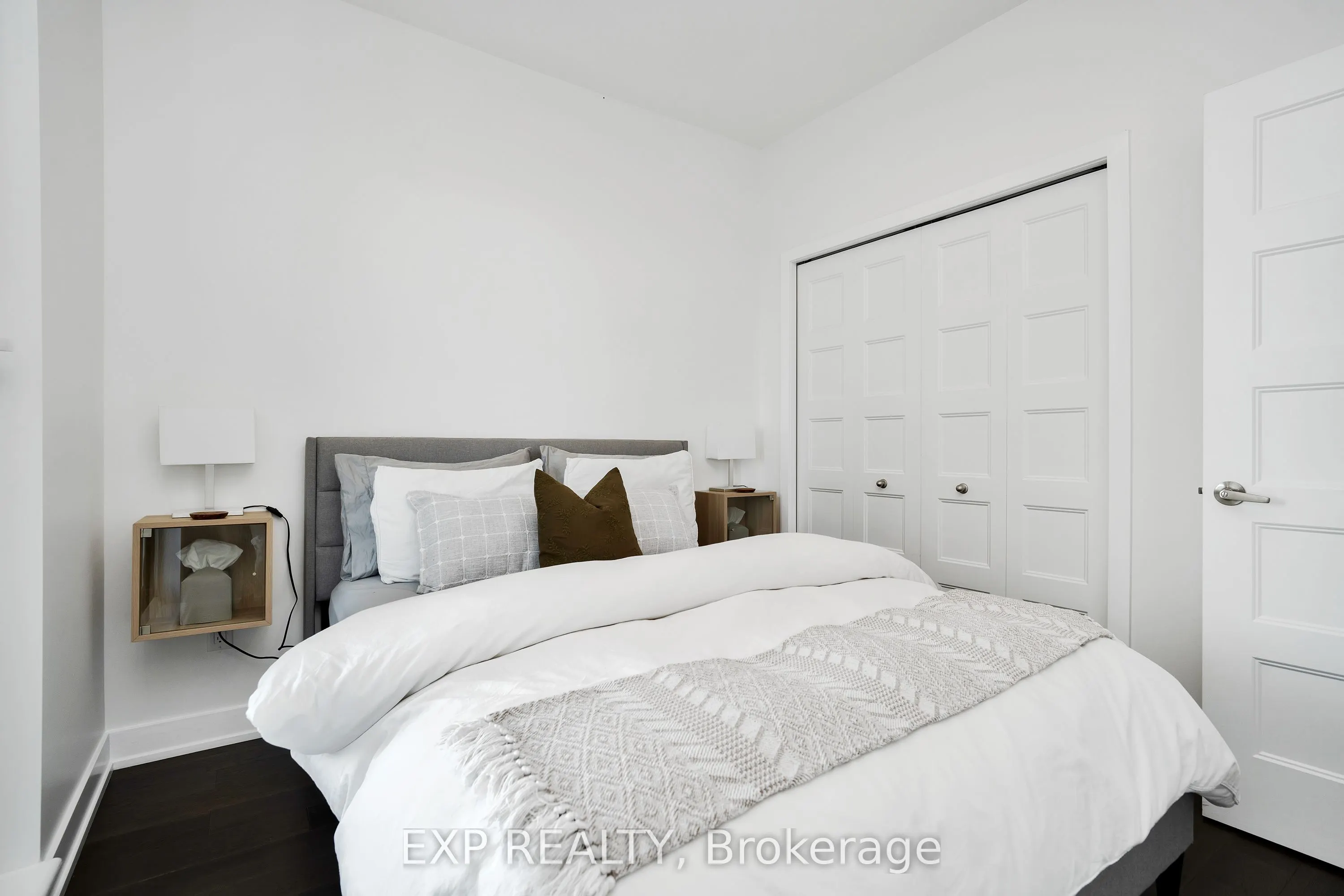 200 INLET Private, #607