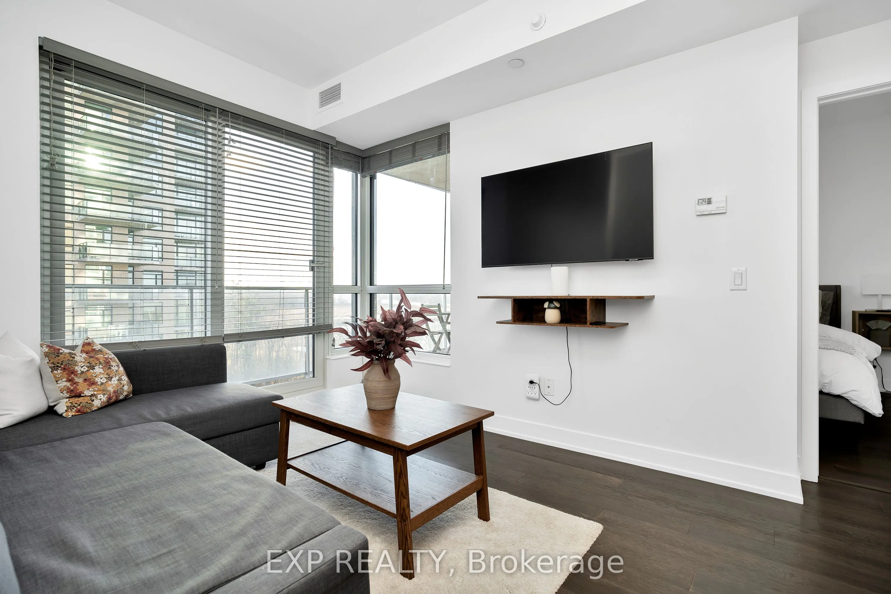 200 INLET Private, #607