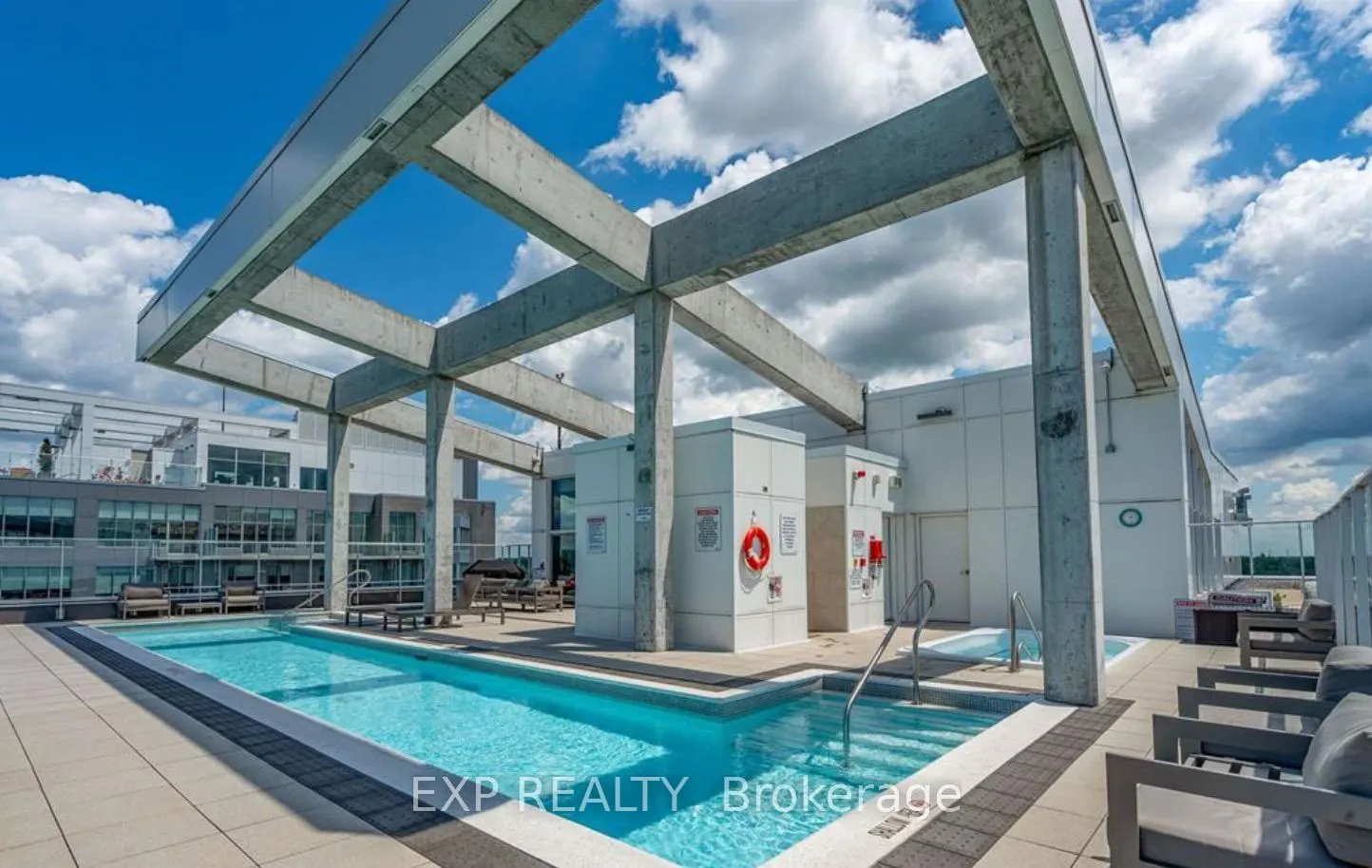 200 INLET Private, #607