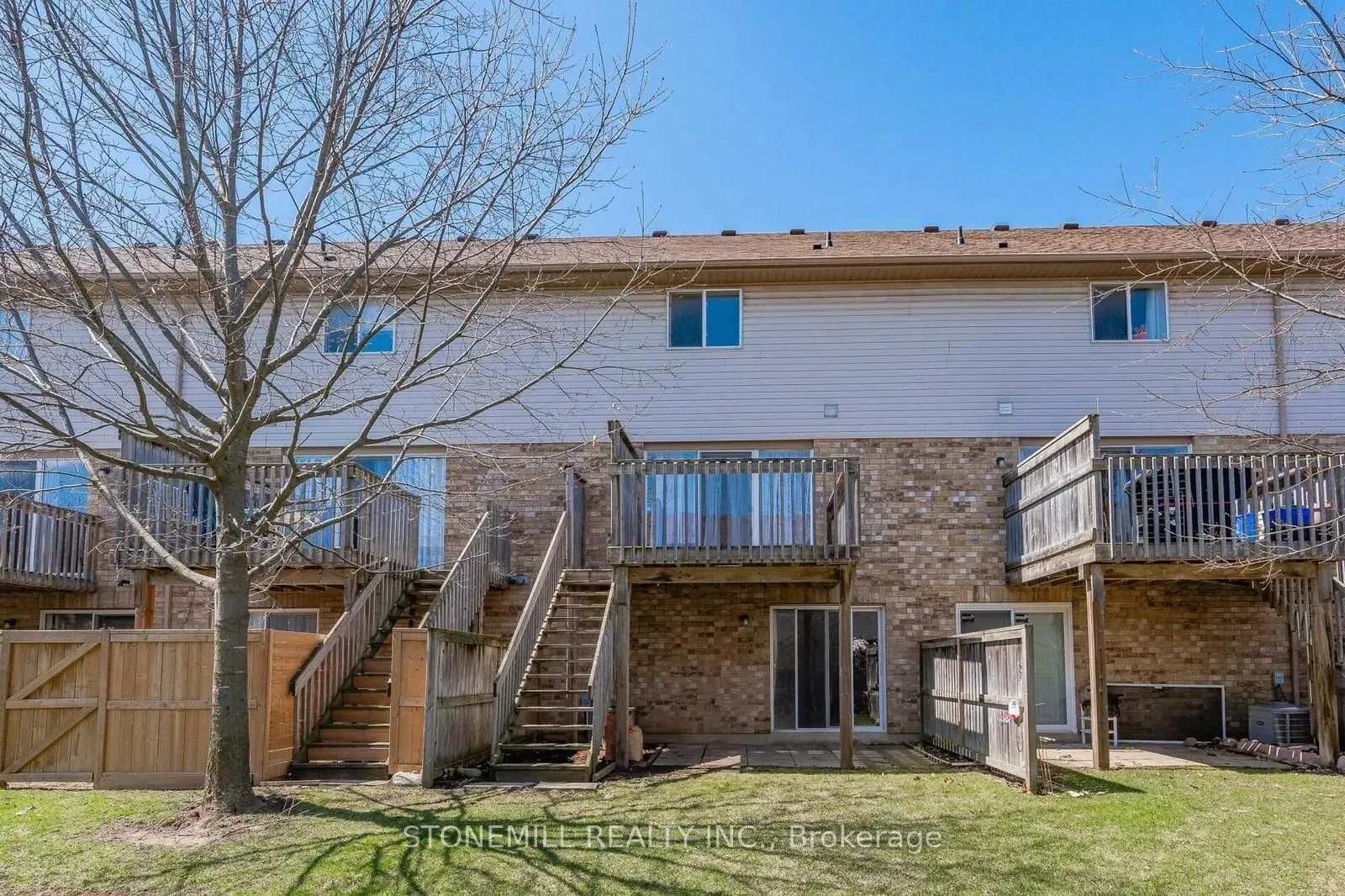 31 SCHRODER Crescent, #34