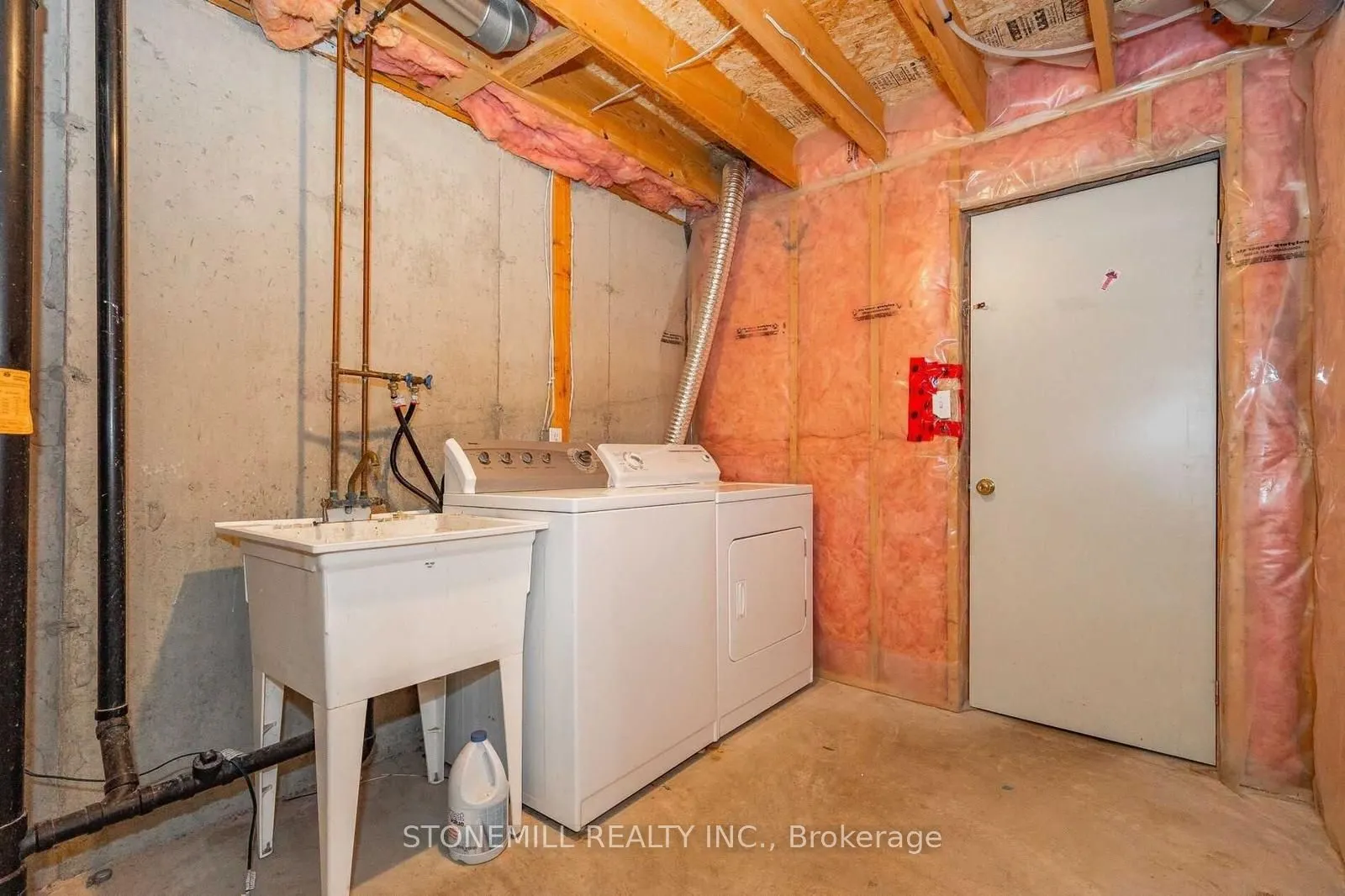 31 SCHRODER Crescent, #34